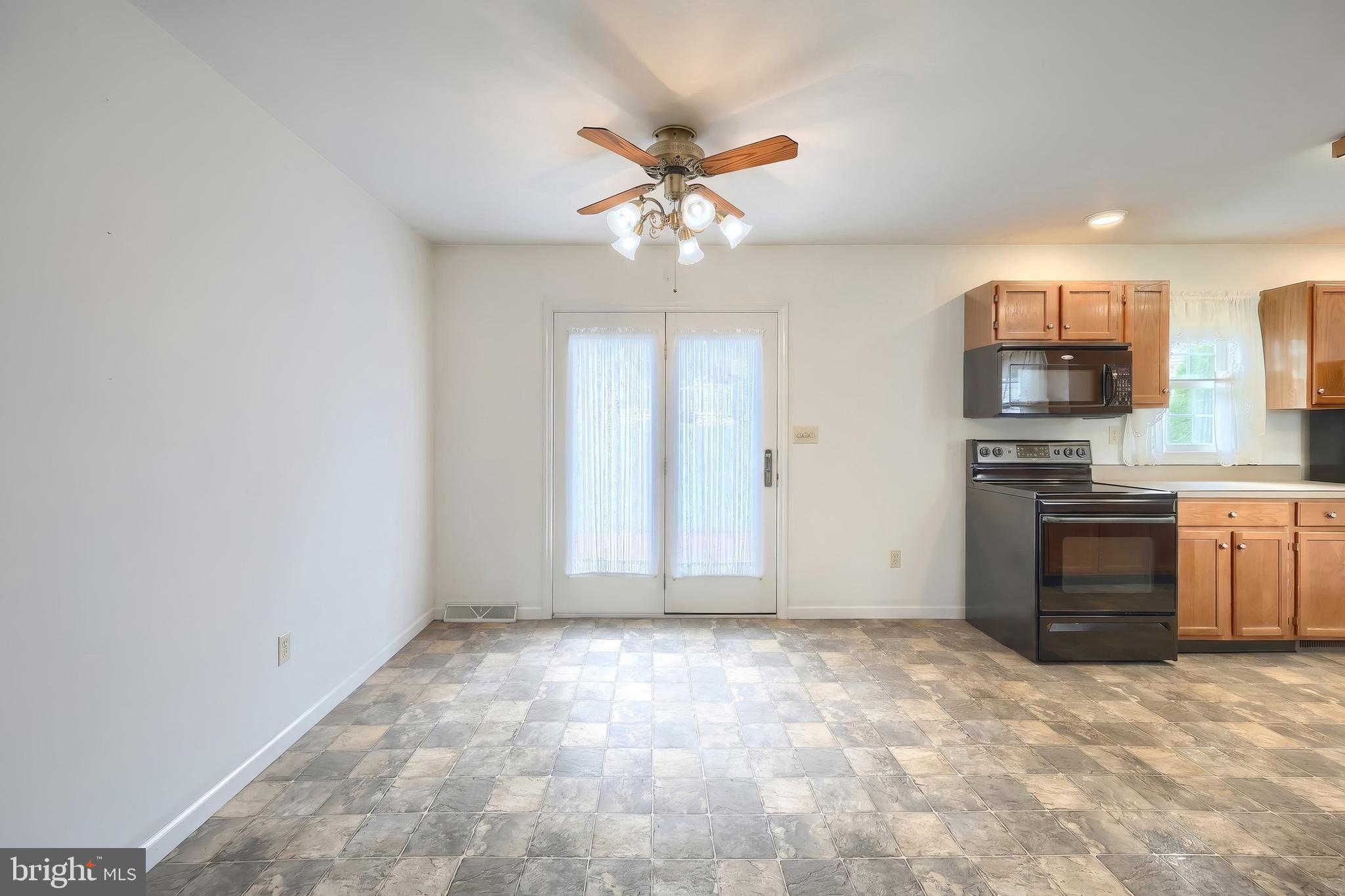 SPRINGETTSBURY TWP - Residential