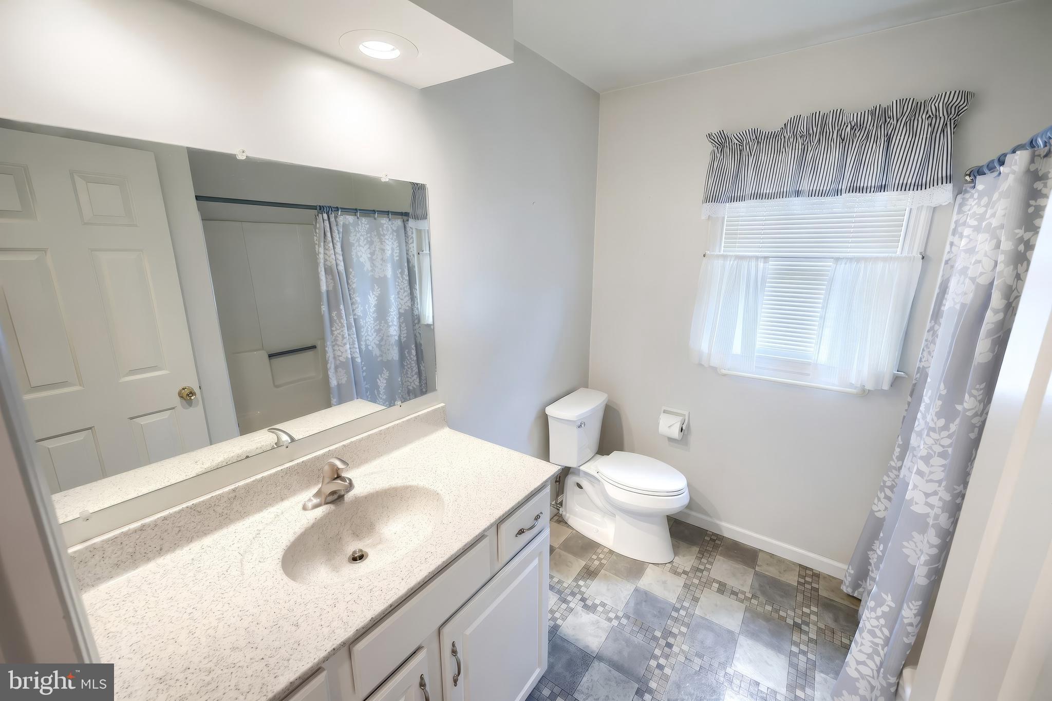 SPRINGETTSBURY TWP - Residential