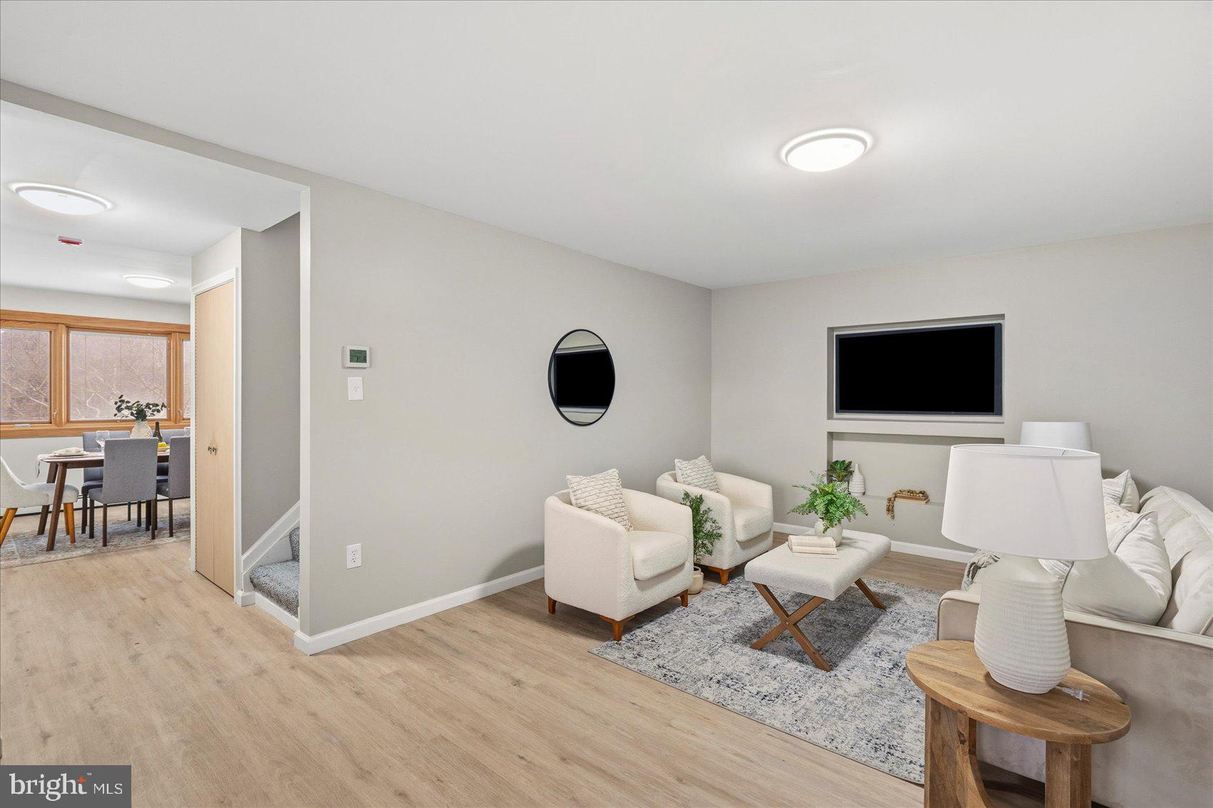 DUNSHIRE TOWNHOUSES - Residential