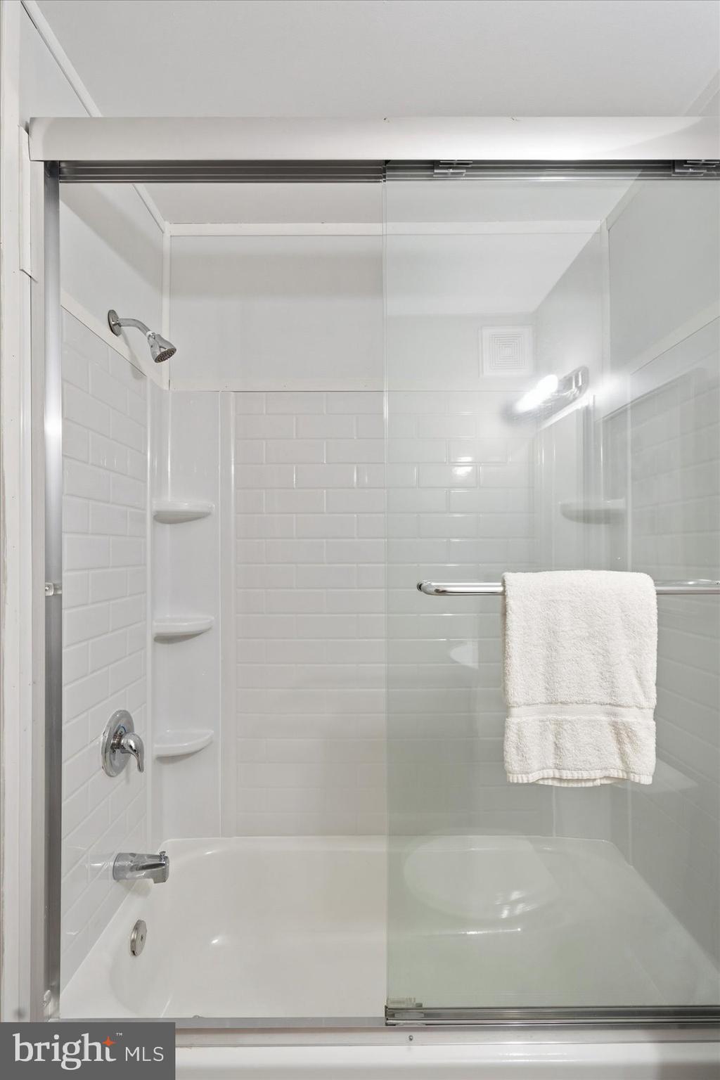 DUNSHIRE TOWNHOUSES - Residential