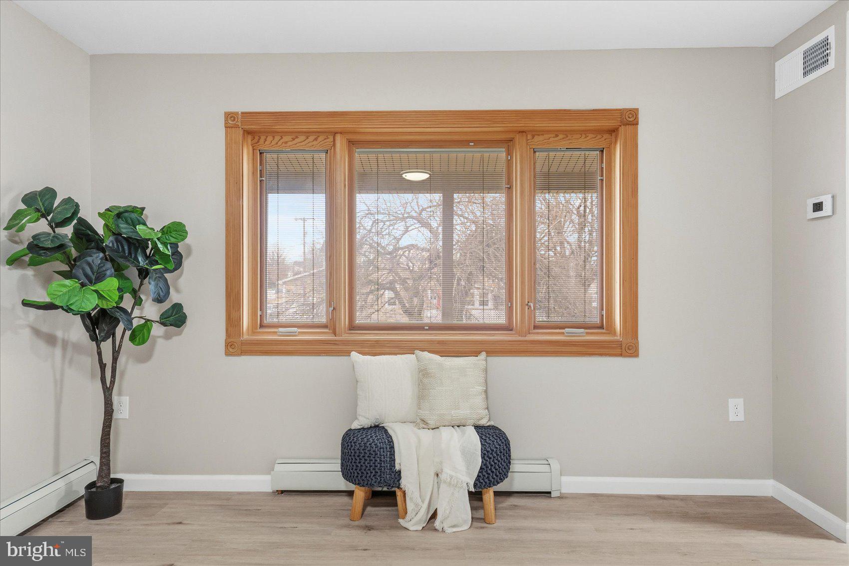 DUNSHIRE TOWNHOUSES - Residential