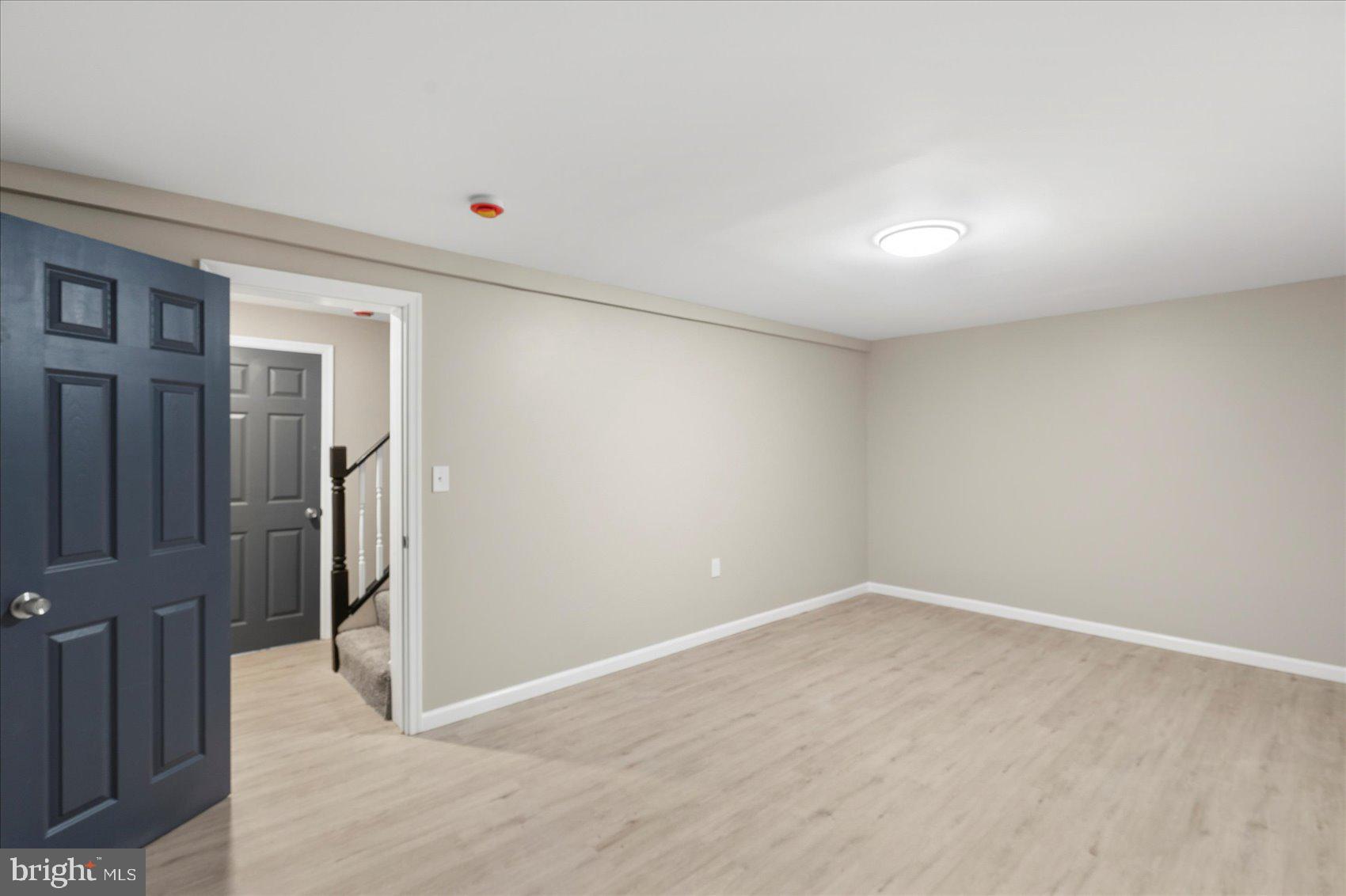 DUNSHIRE TOWNHOUSES - Residential