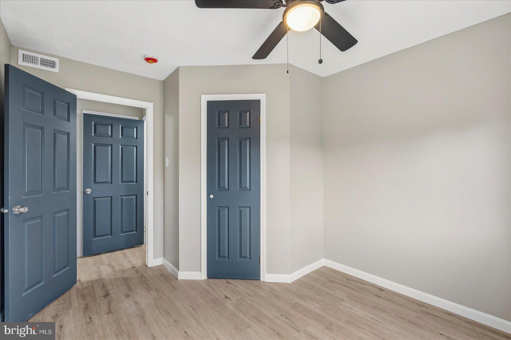 DUNSHIRE TOWNHOUSES - Residential