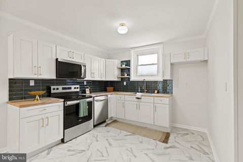 Homes For Sale - 106 1st Avenue<br/> LINCOLN UNIVERSITY, PA 19352