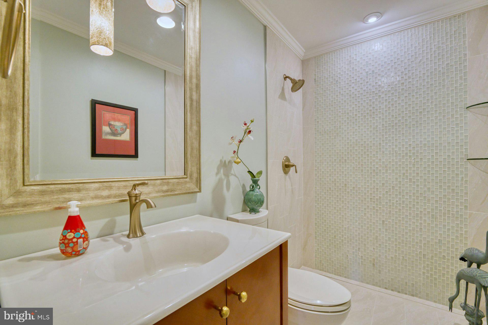 FRANKLIN OAKS - Residential