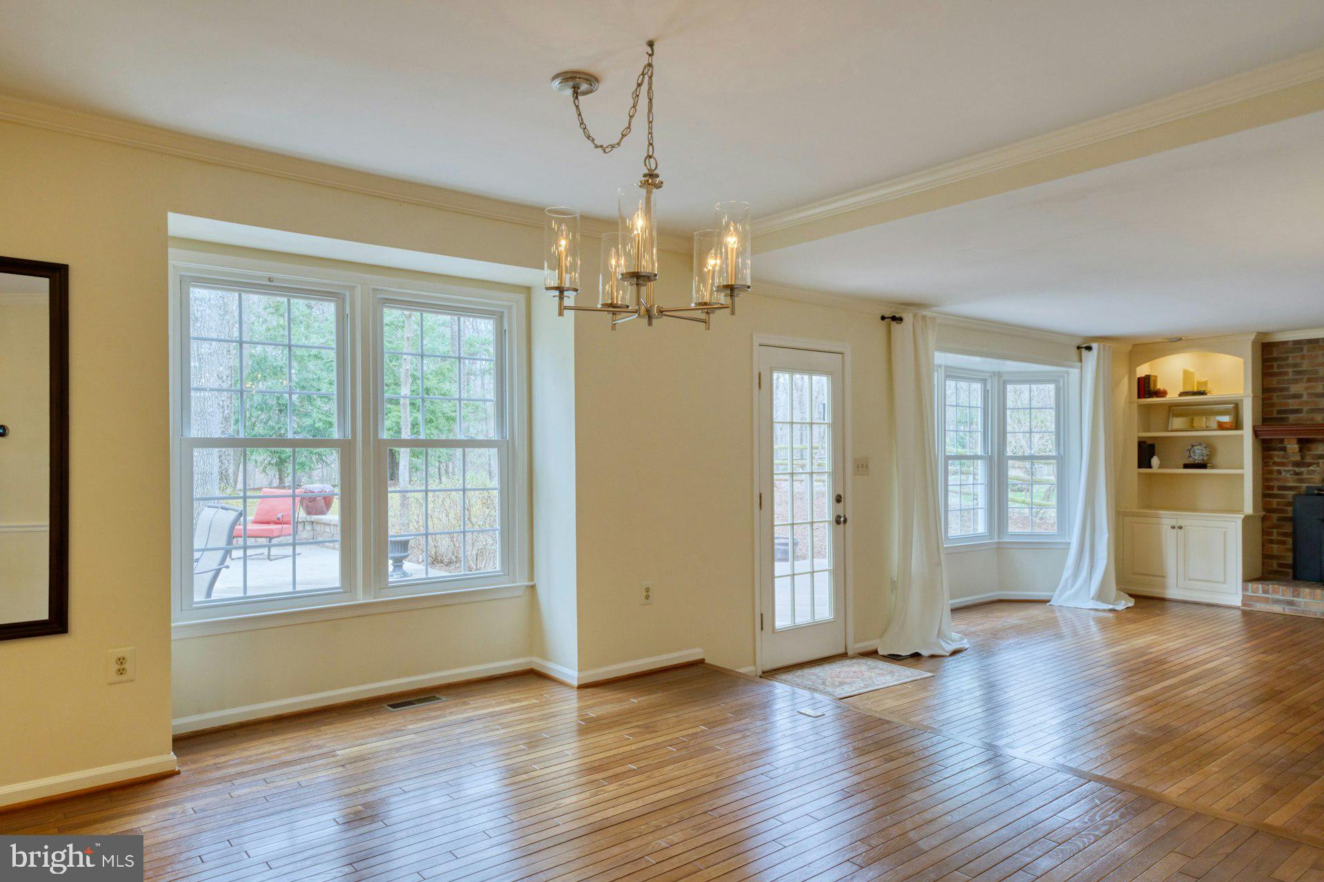 FRANKLIN OAKS - Residential