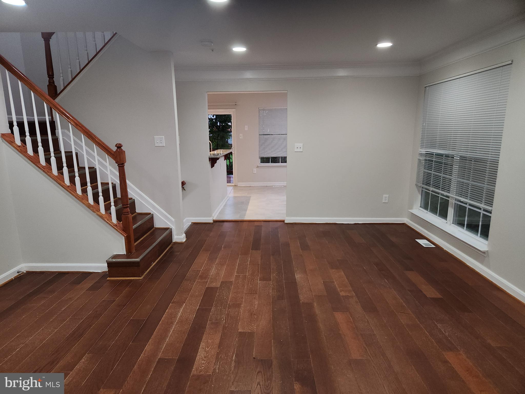 HILL OAKS CONDO PHASE 1- - Residential