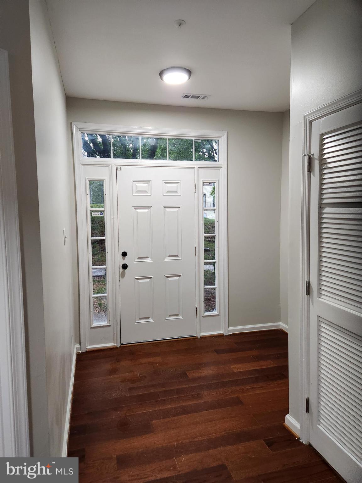 HILL OAKS CONDO PHASE 1- - Residential