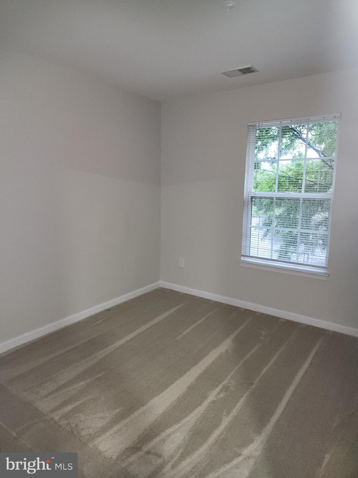 HILL OAKS CONDO PHASE 1- - Residential