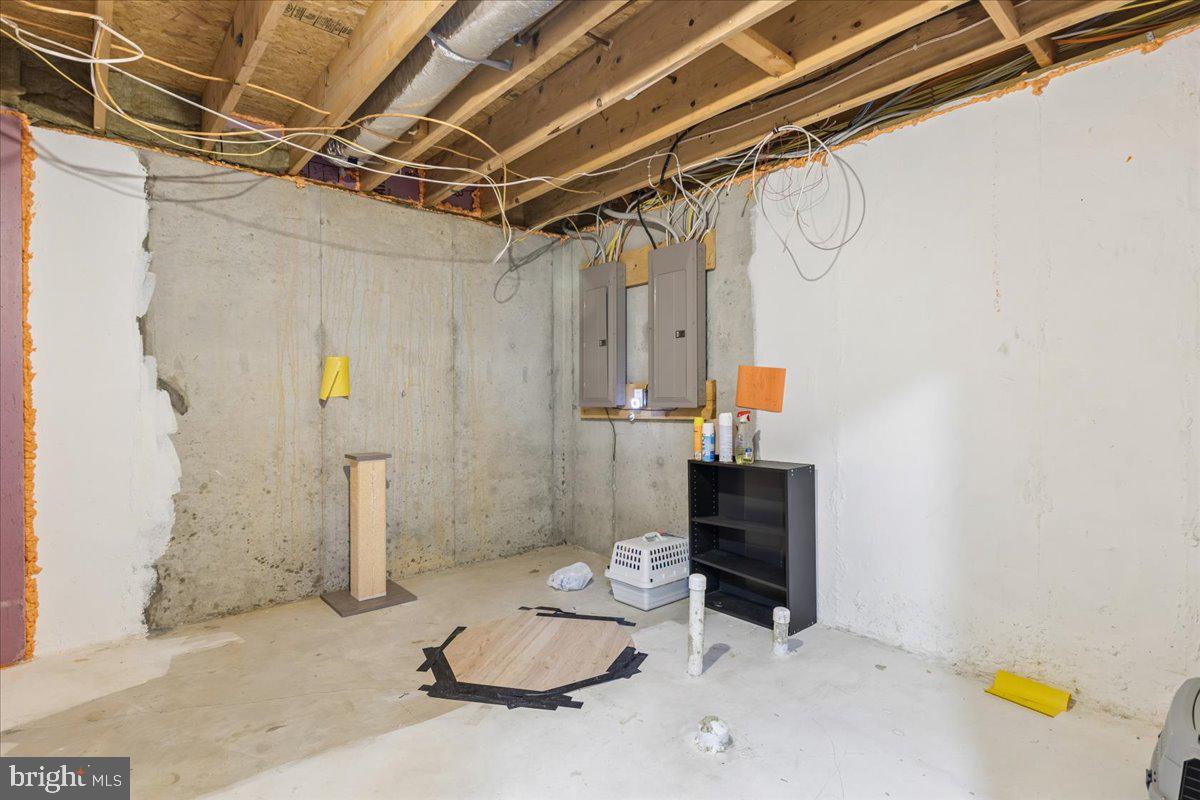 PRESERVE AT WYE MILLS - Residential