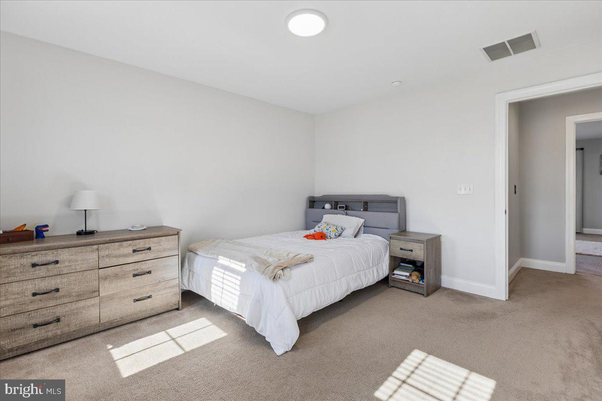 PRESERVE AT WYE MILLS - Residential