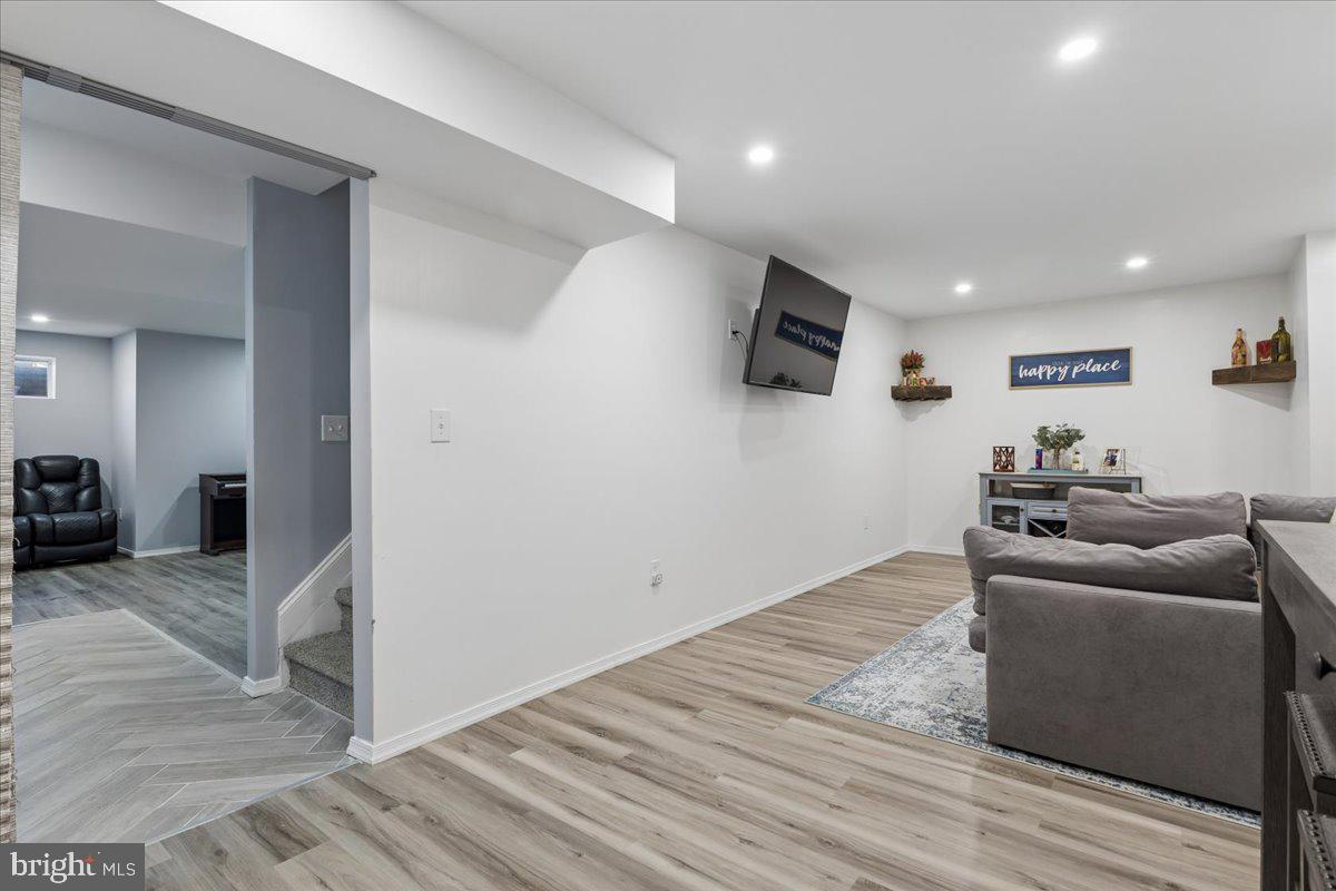 PRESERVE AT WYE MILLS - Residential