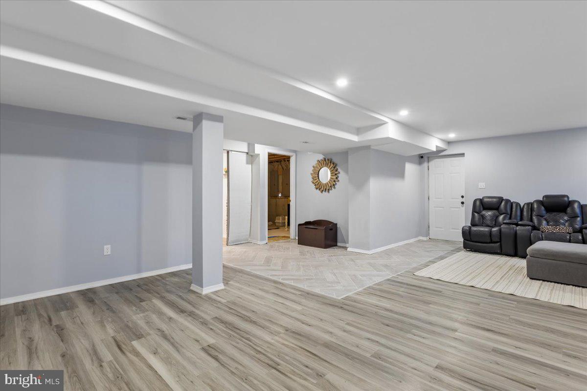 PRESERVE AT WYE MILLS - Residential