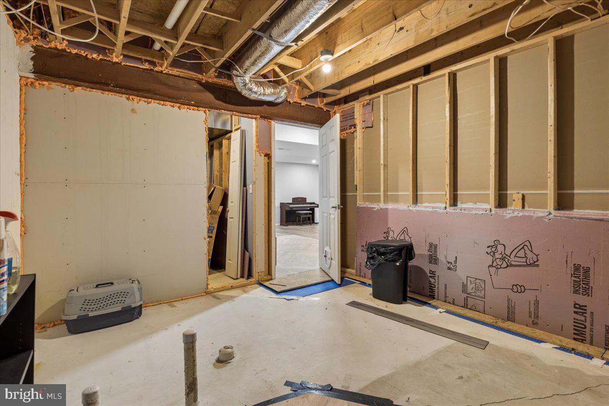 PRESERVE AT WYE MILLS - Residential