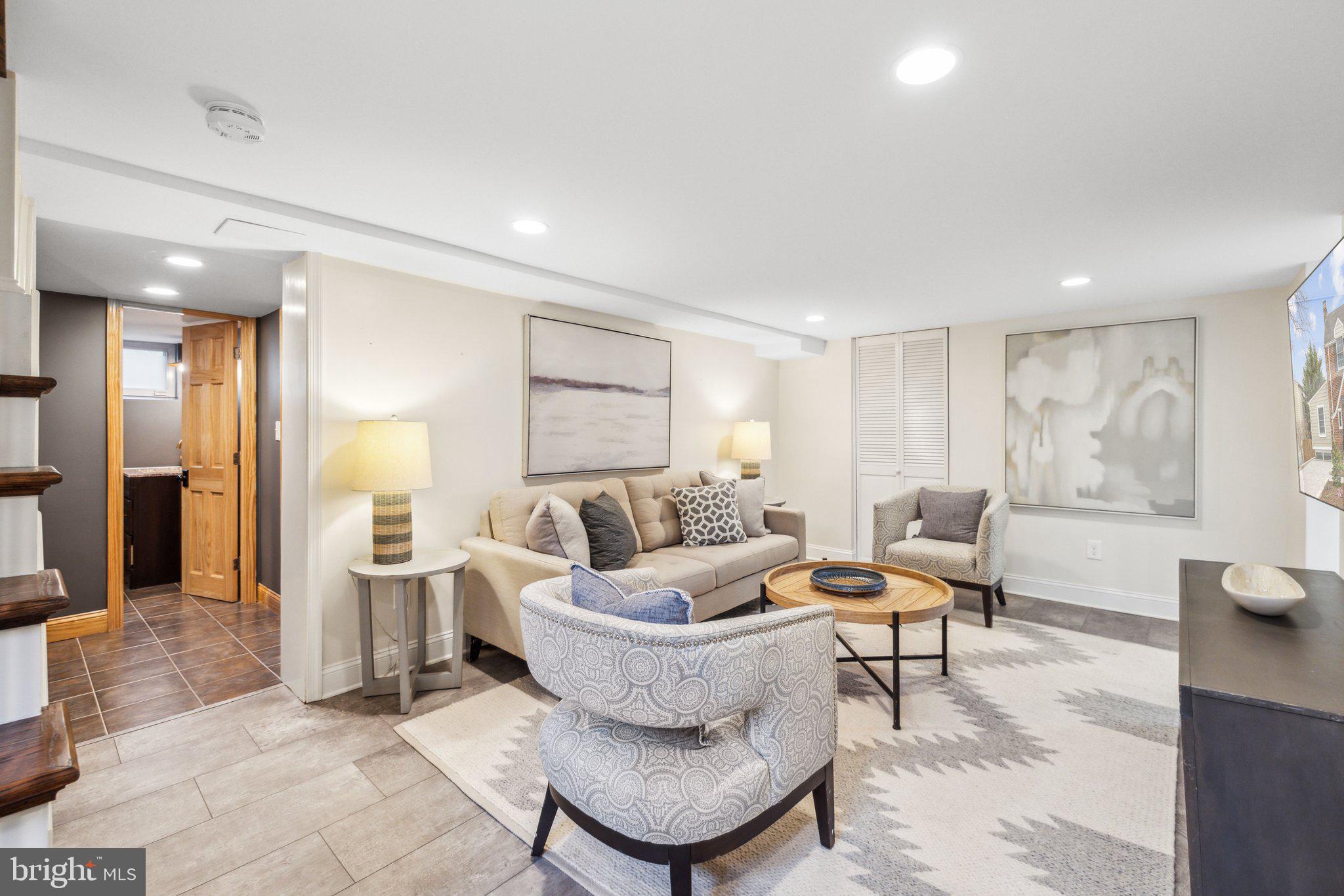 ASHTON HEIGHTS - Residential