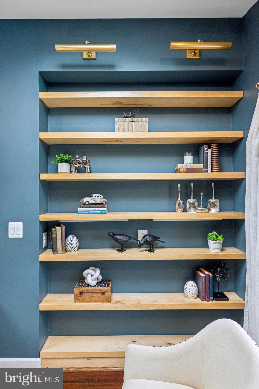 ASHTON HEIGHTS - Residential