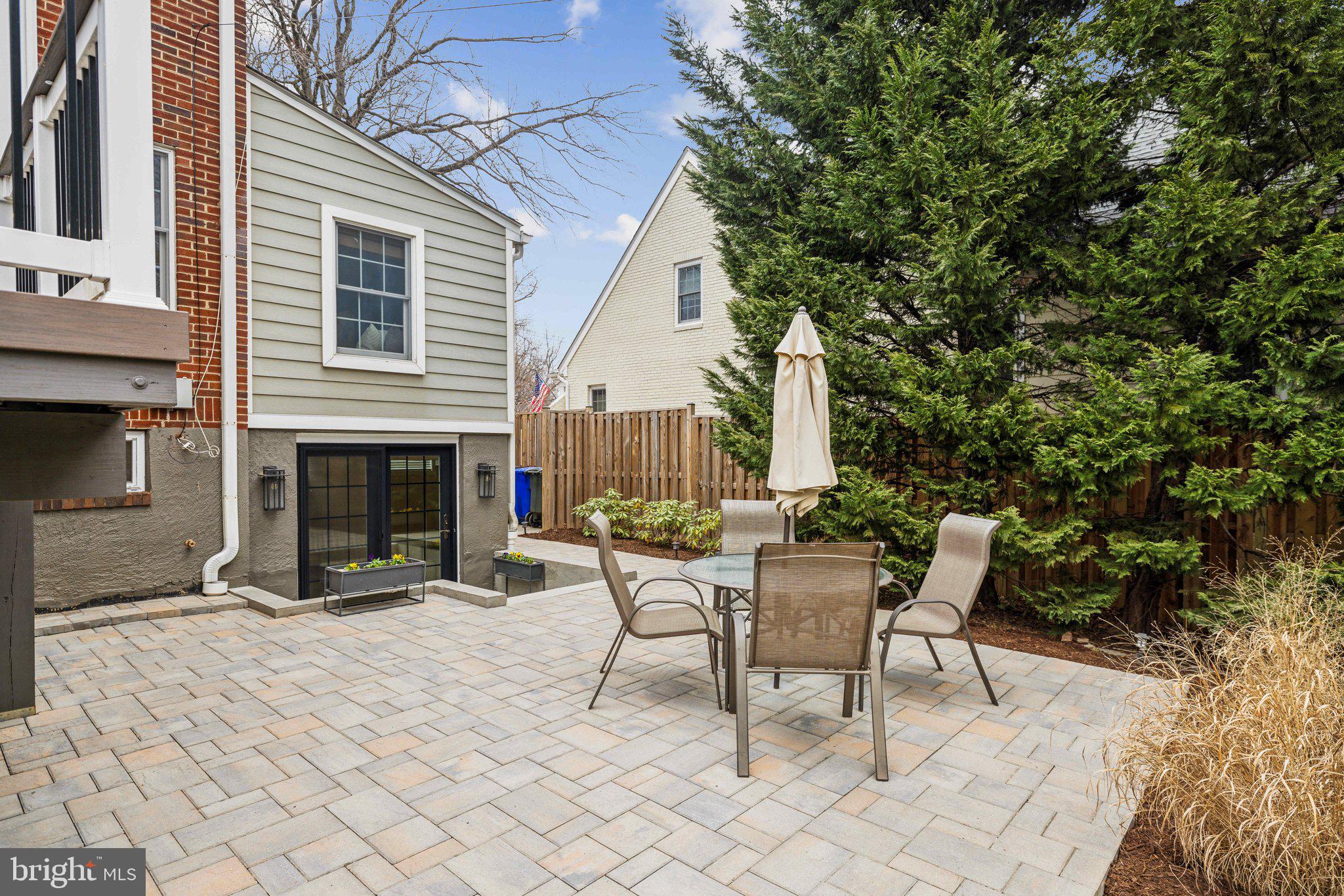 ASHTON HEIGHTS - Residential