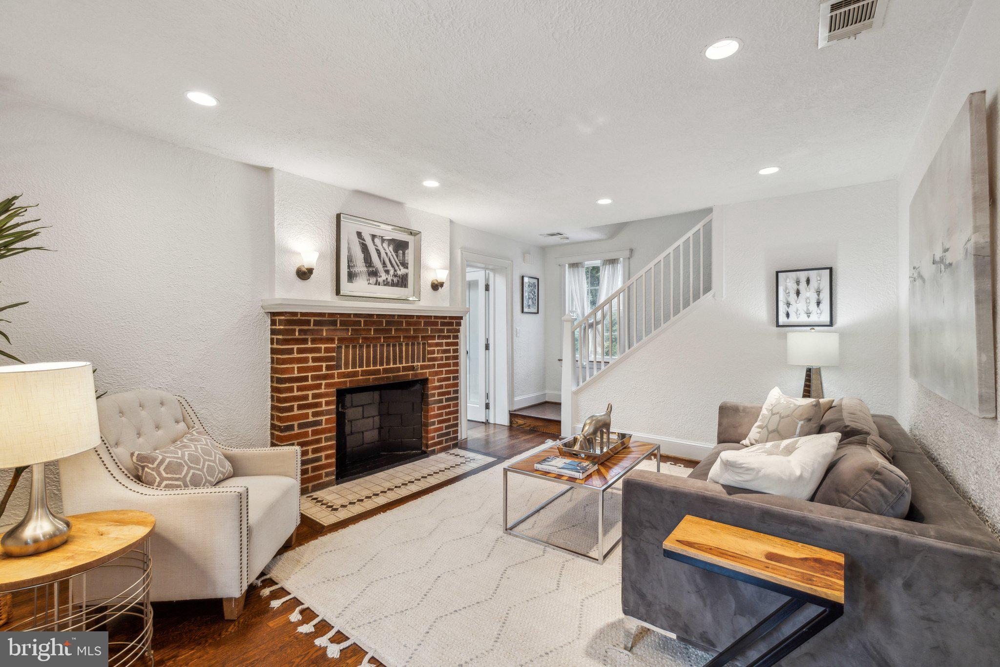 ASHTON HEIGHTS - Residential