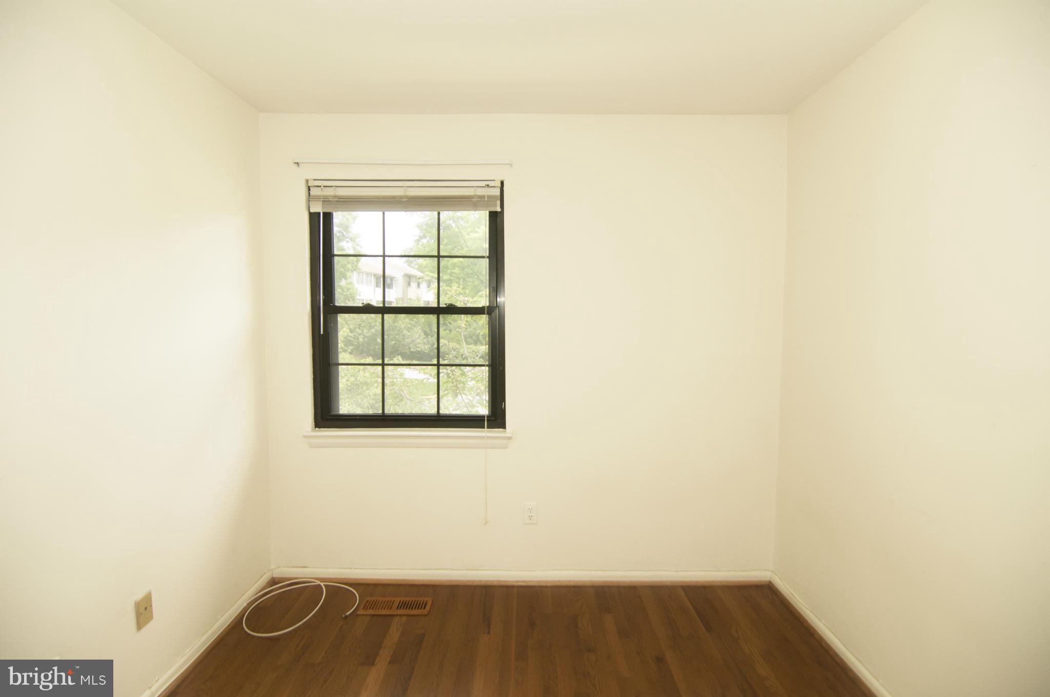 DULANEY VALLEY GARDENS - Residential