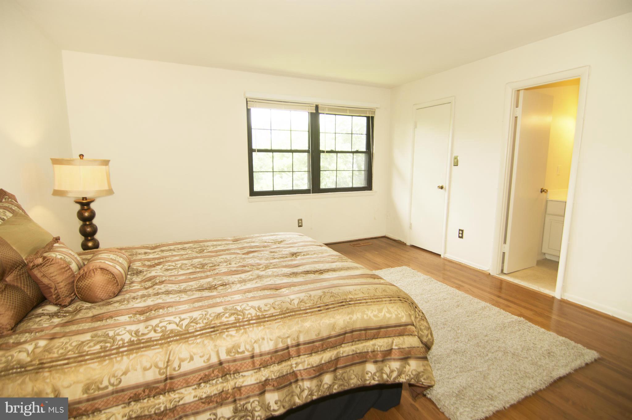 DULANEY VALLEY GARDENS - Residential