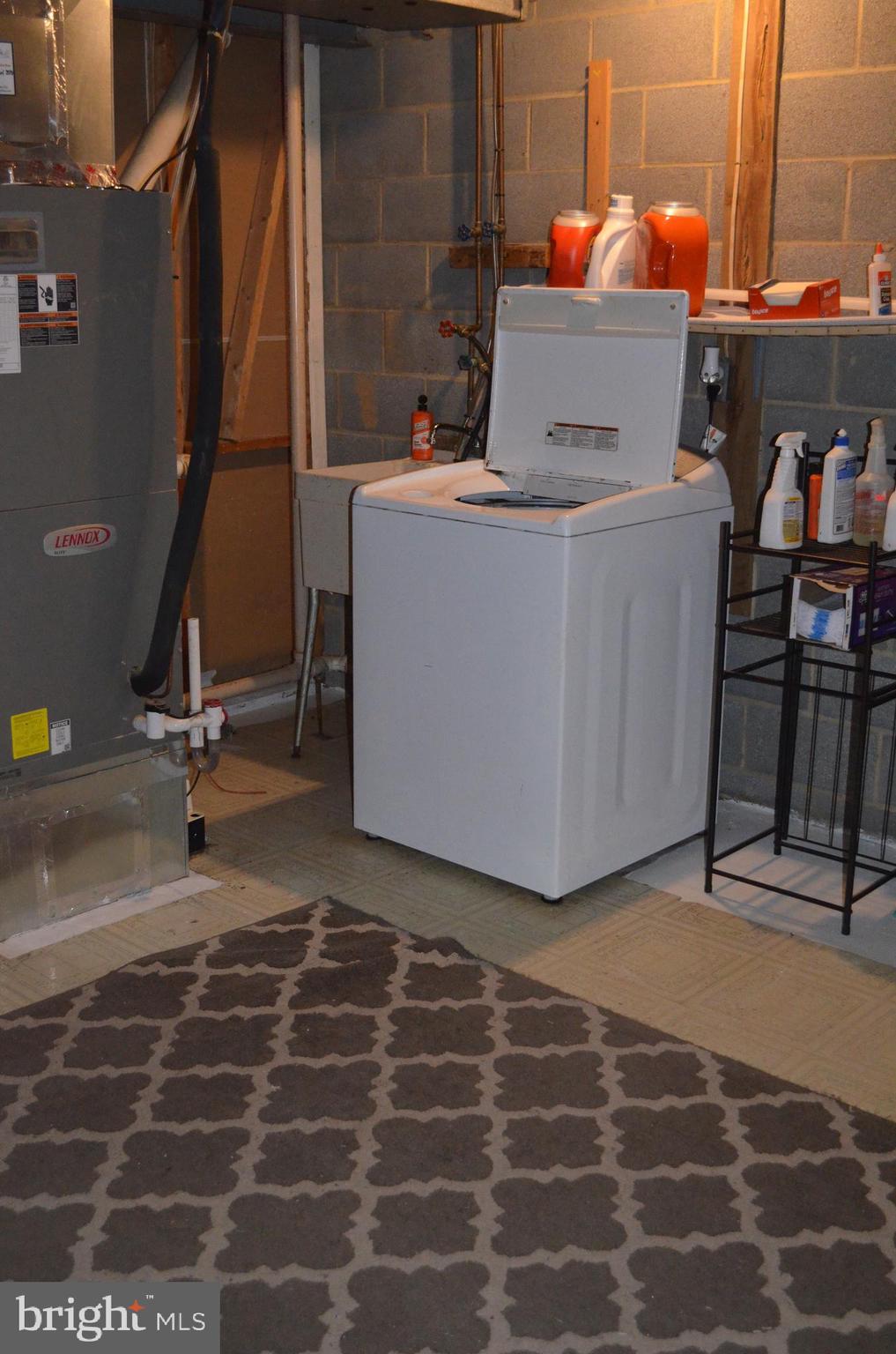 AMBER MEADOWS - Residential