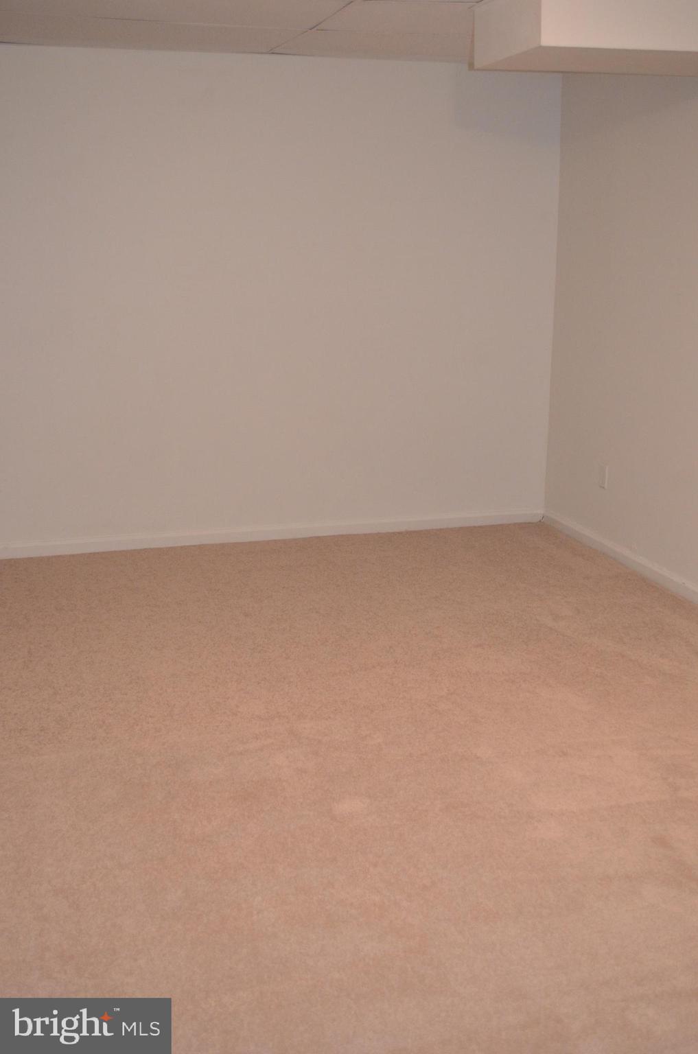 AMBER MEADOWS - Residential