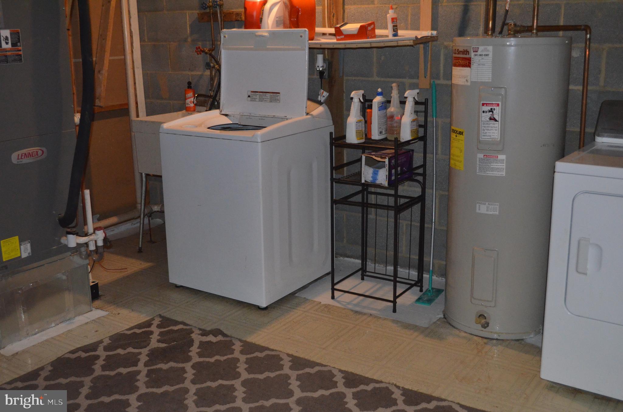 AMBER MEADOWS - Residential