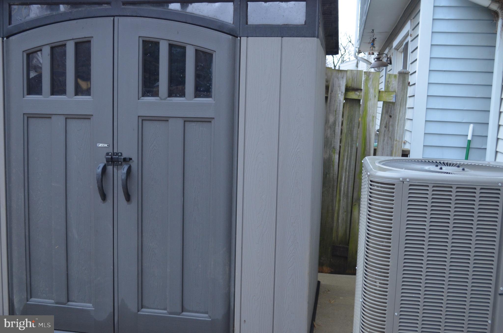 AMBER MEADOWS - Residential