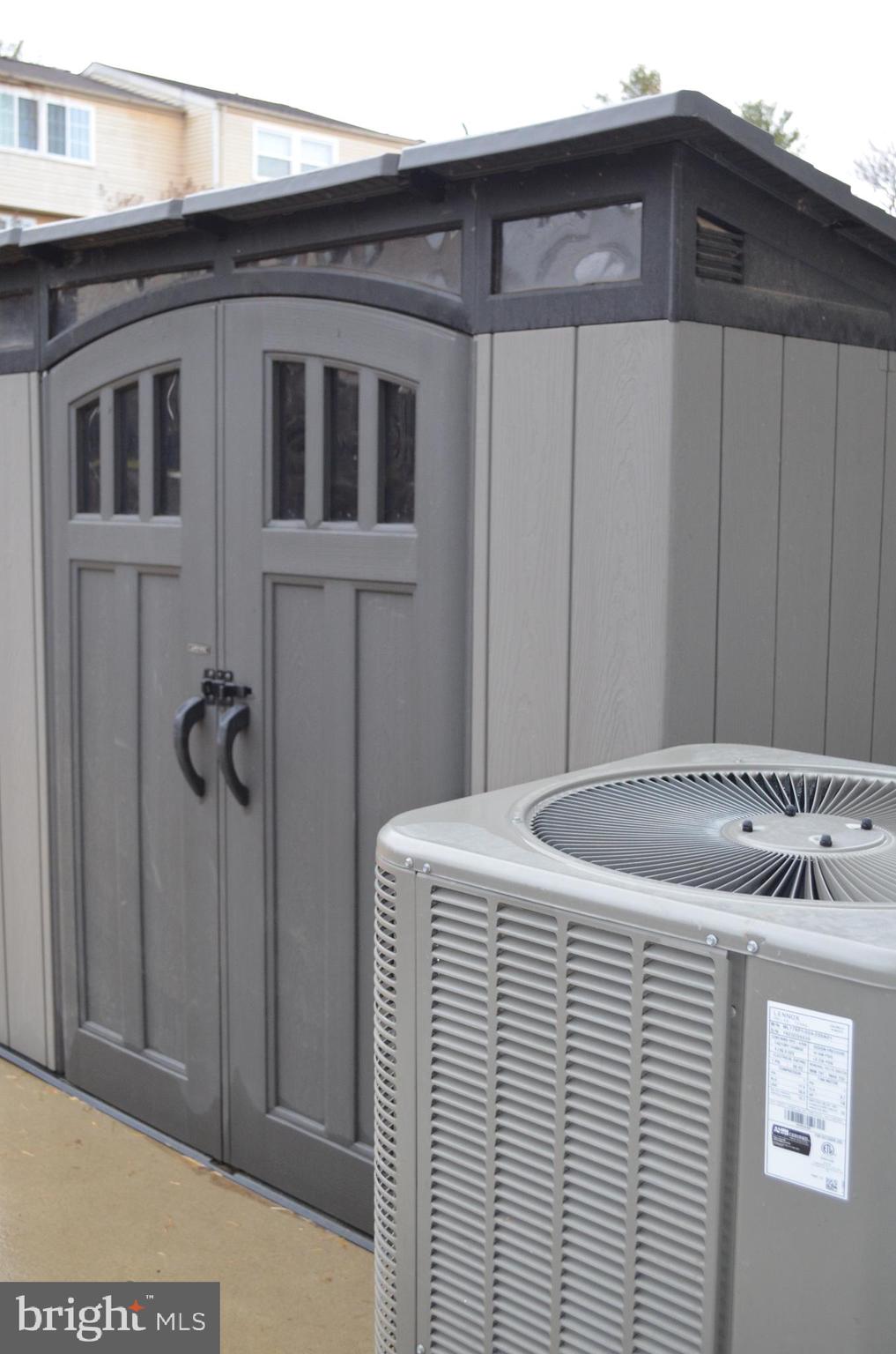 AMBER MEADOWS - Residential