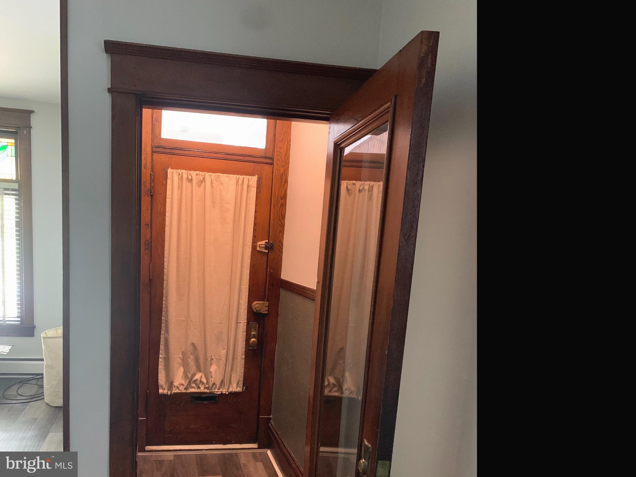 YORKVILLE - Residential