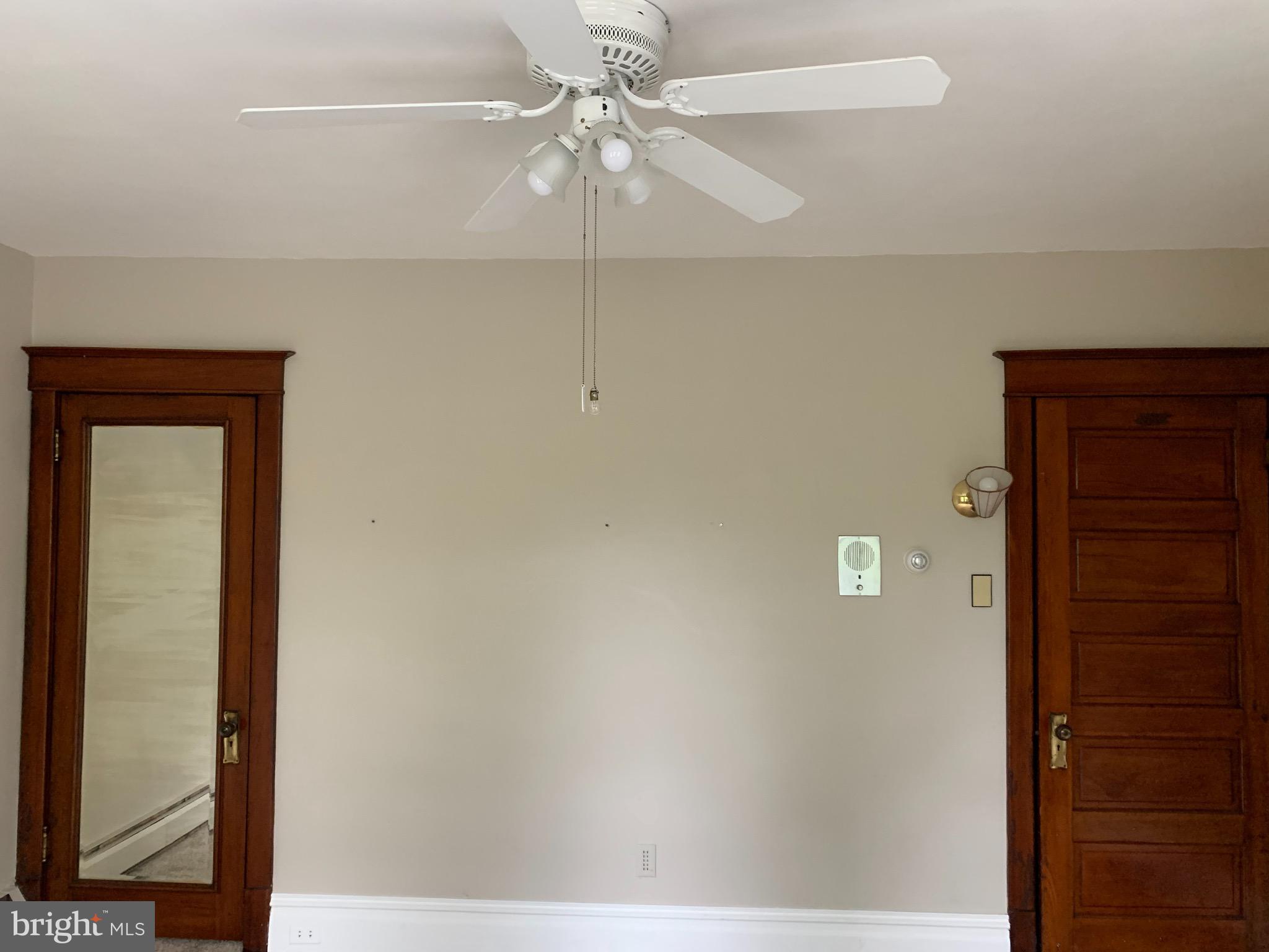 YORKVILLE - Residential