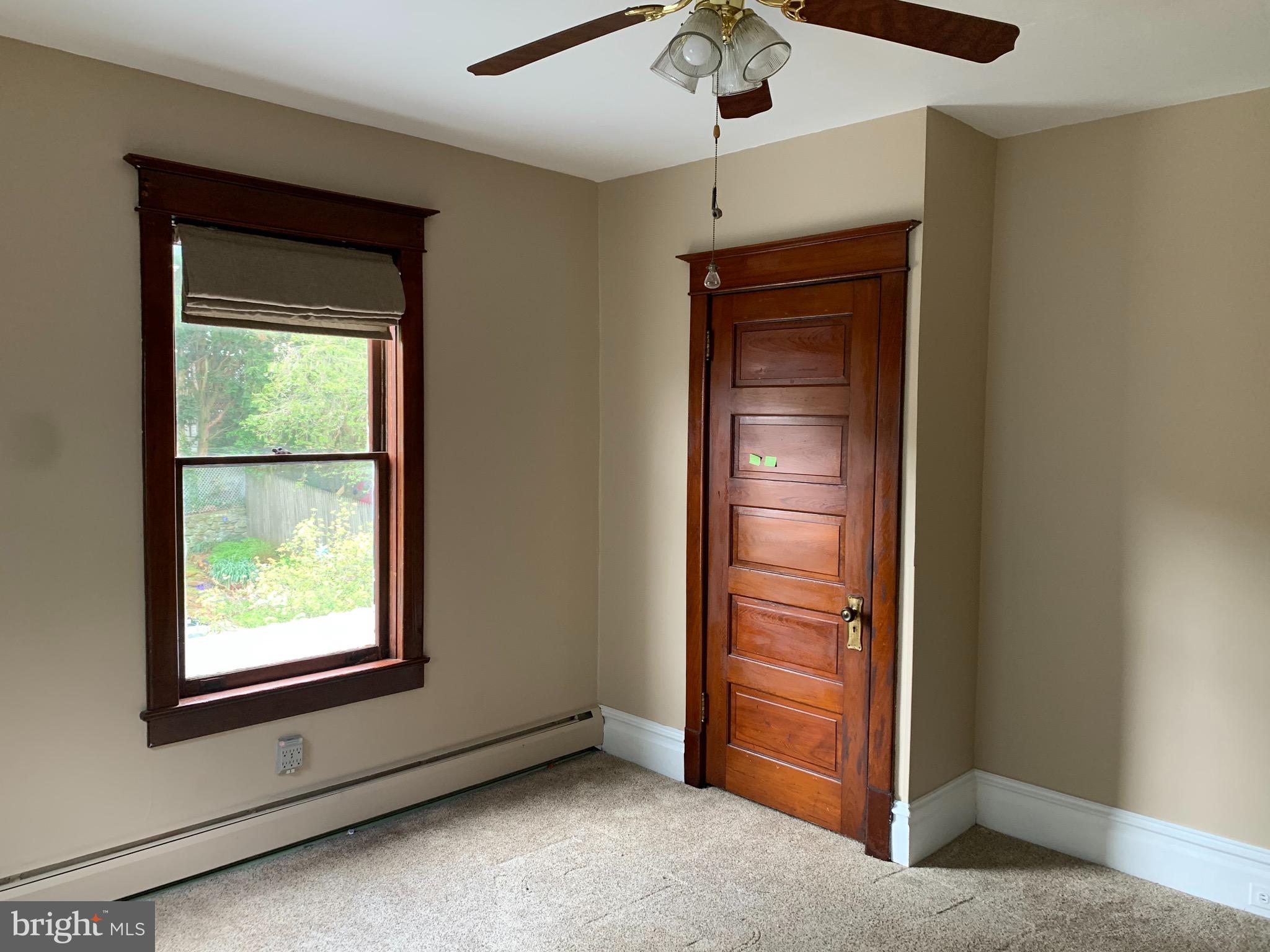 YORKVILLE - Residential