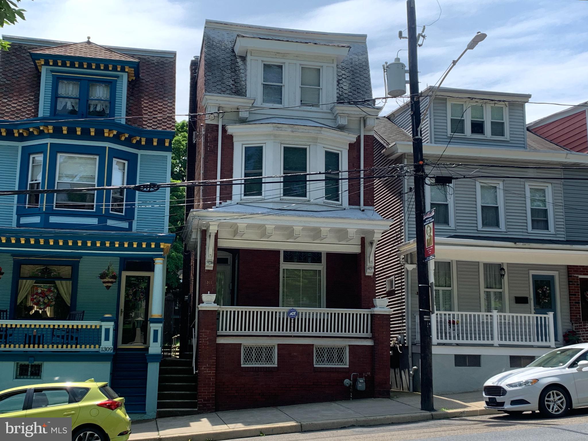 YORKVILLE - Residential