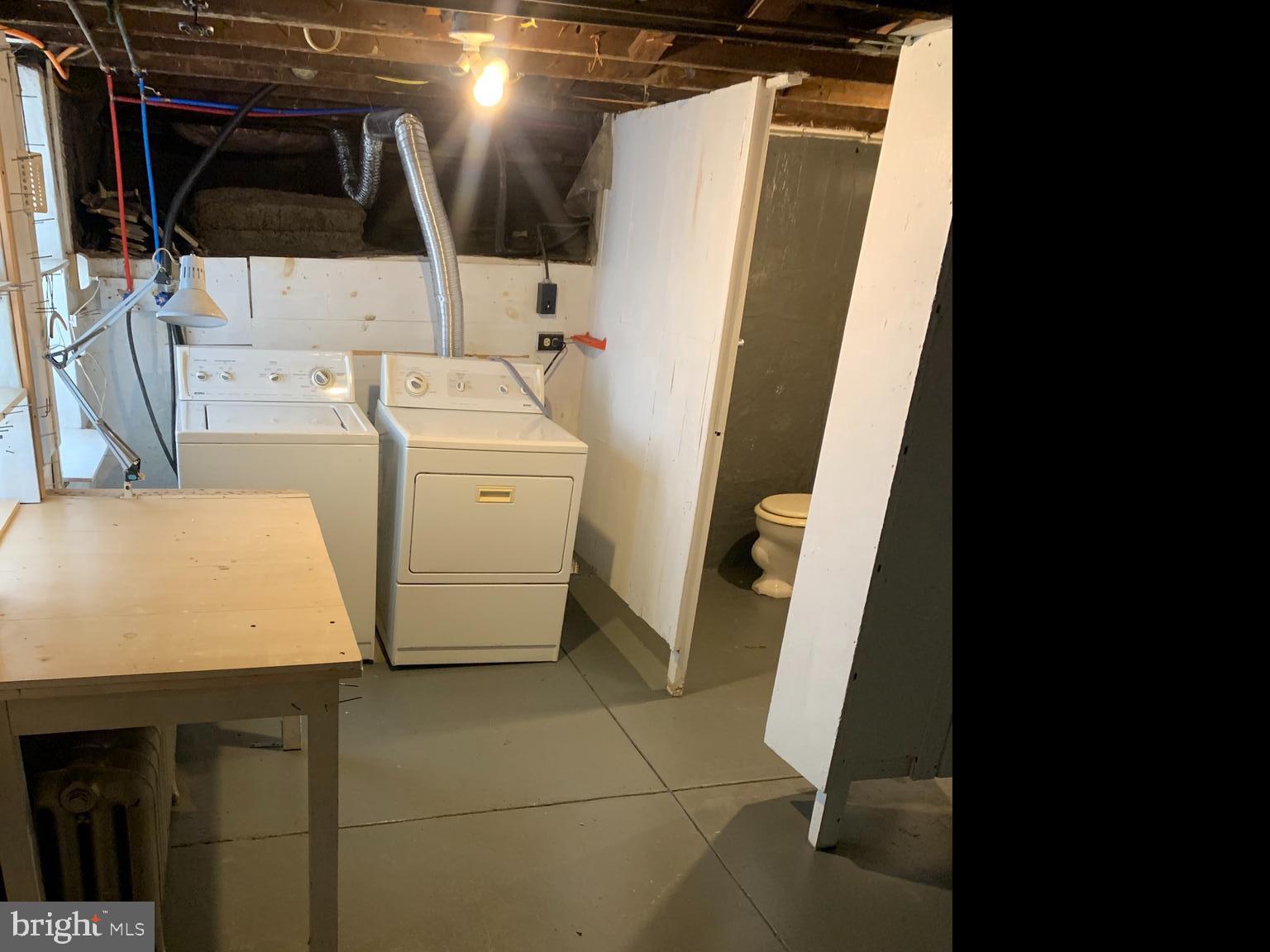 YORKVILLE - Residential