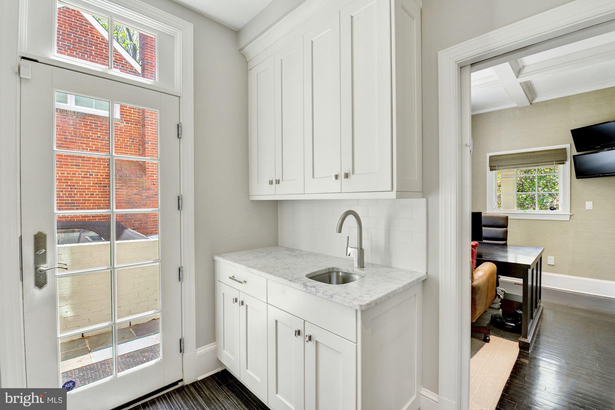 CHEVY CHASE - Residential