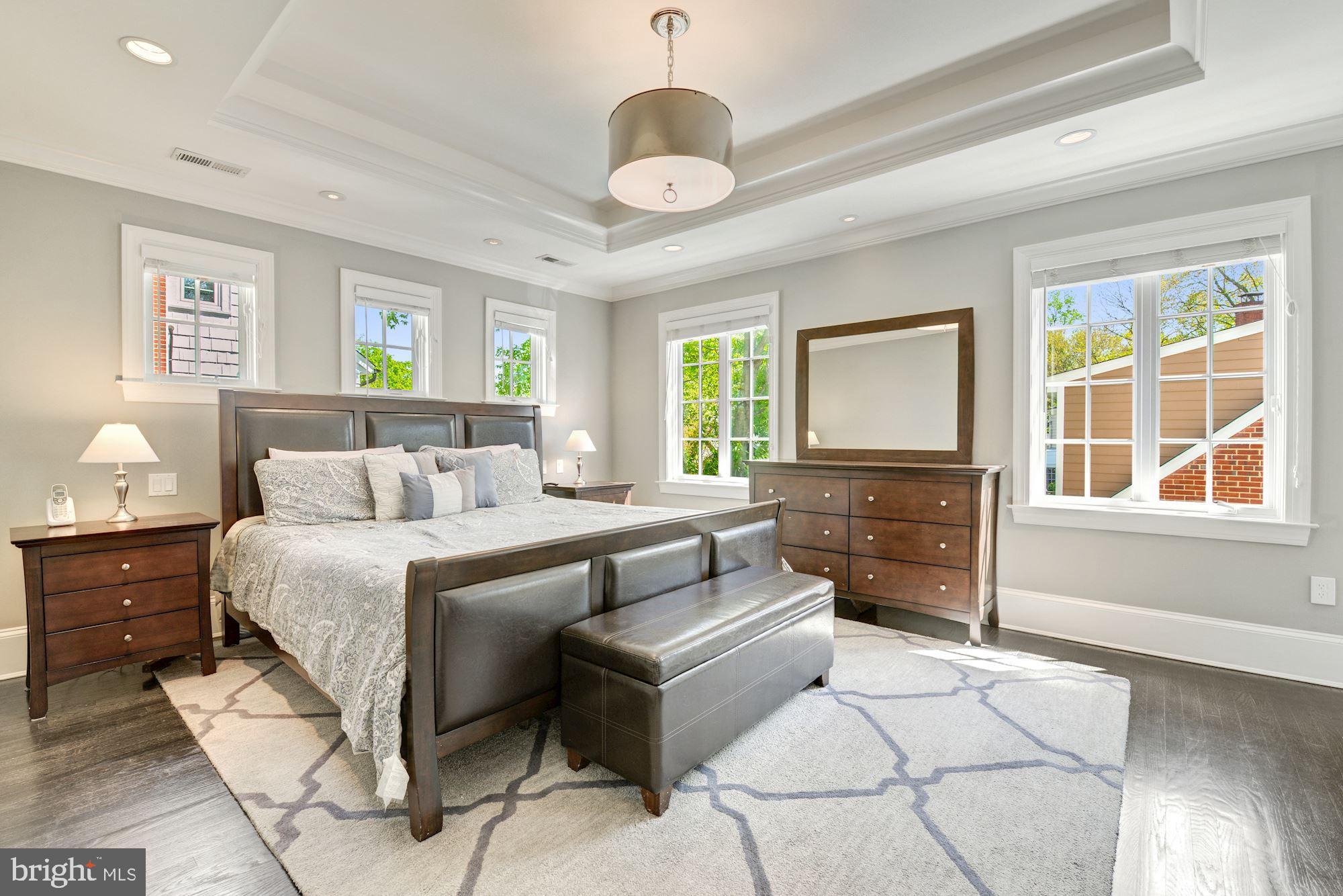 CHEVY CHASE - Residential