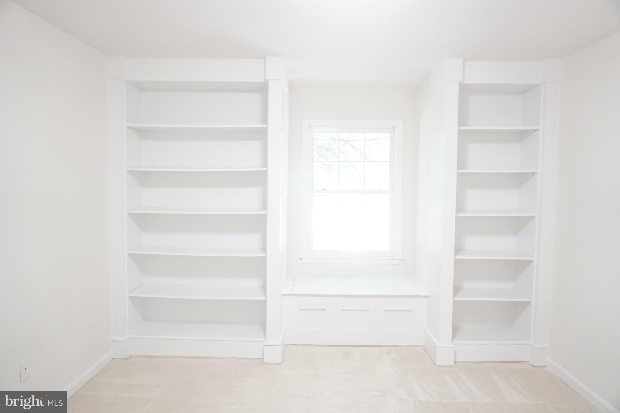 CROSSPOINTE - Residential