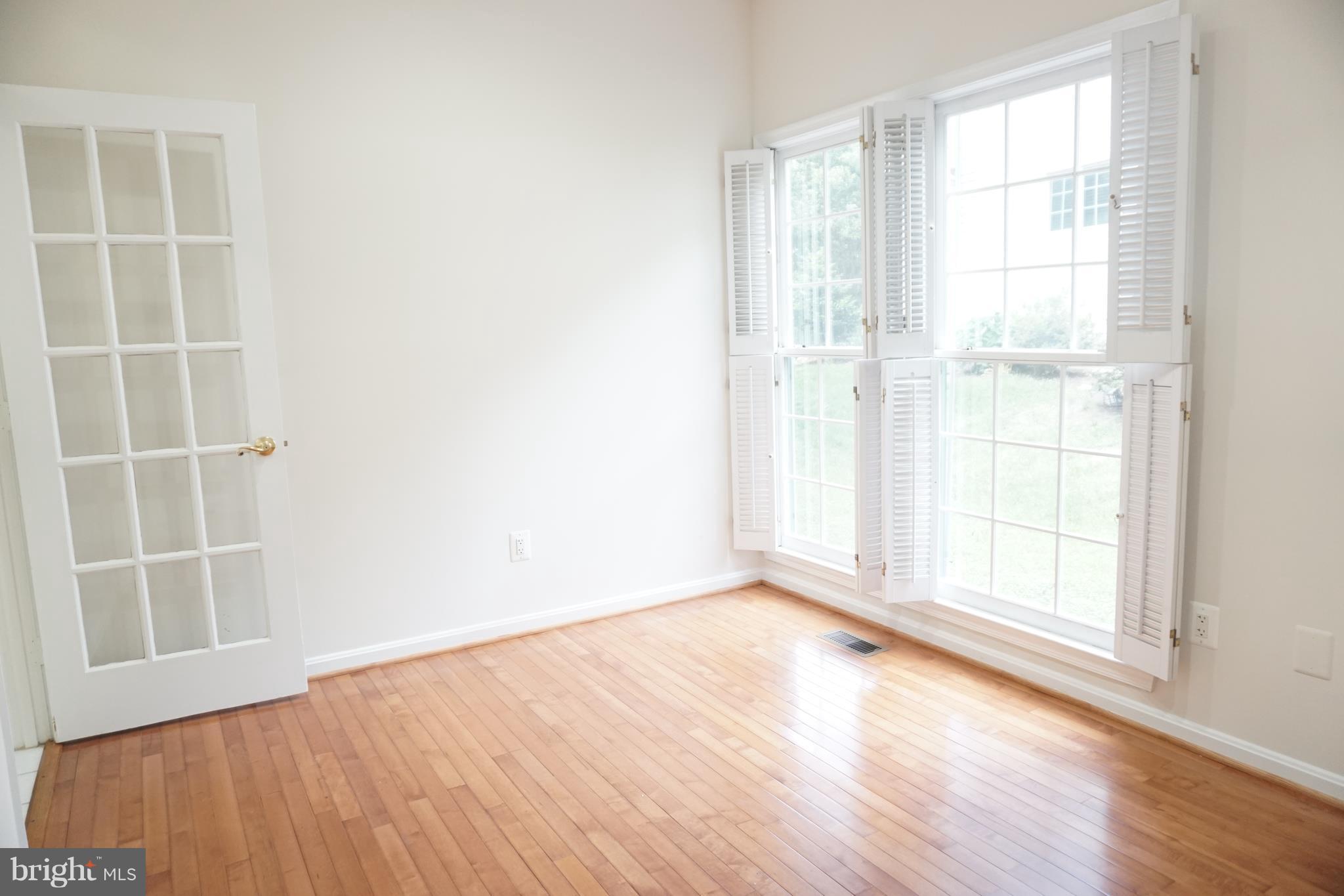 CROSSPOINTE - Residential