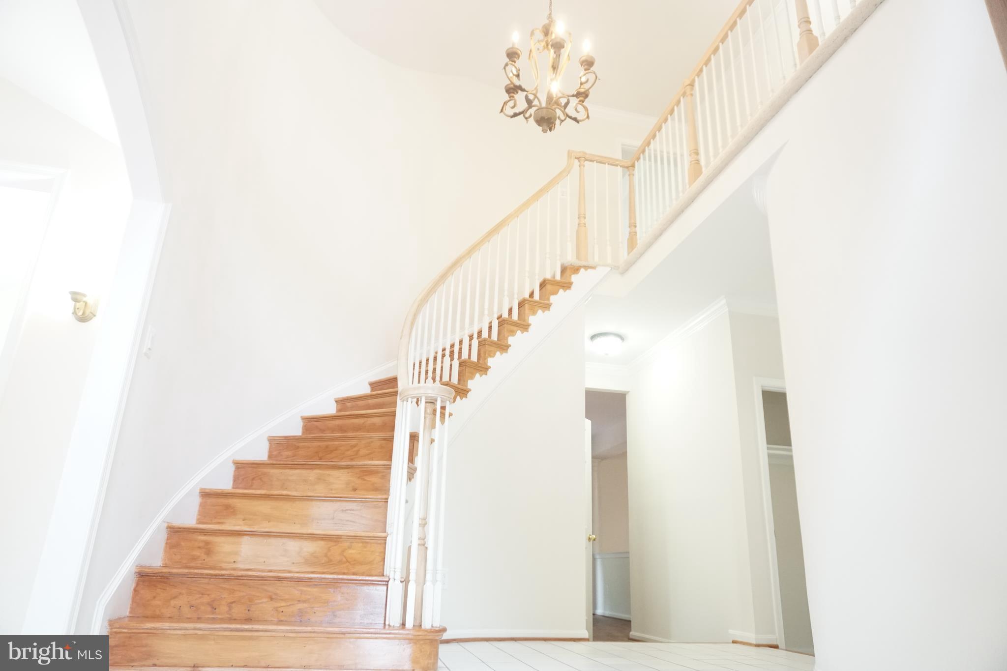 CROSSPOINTE - Residential