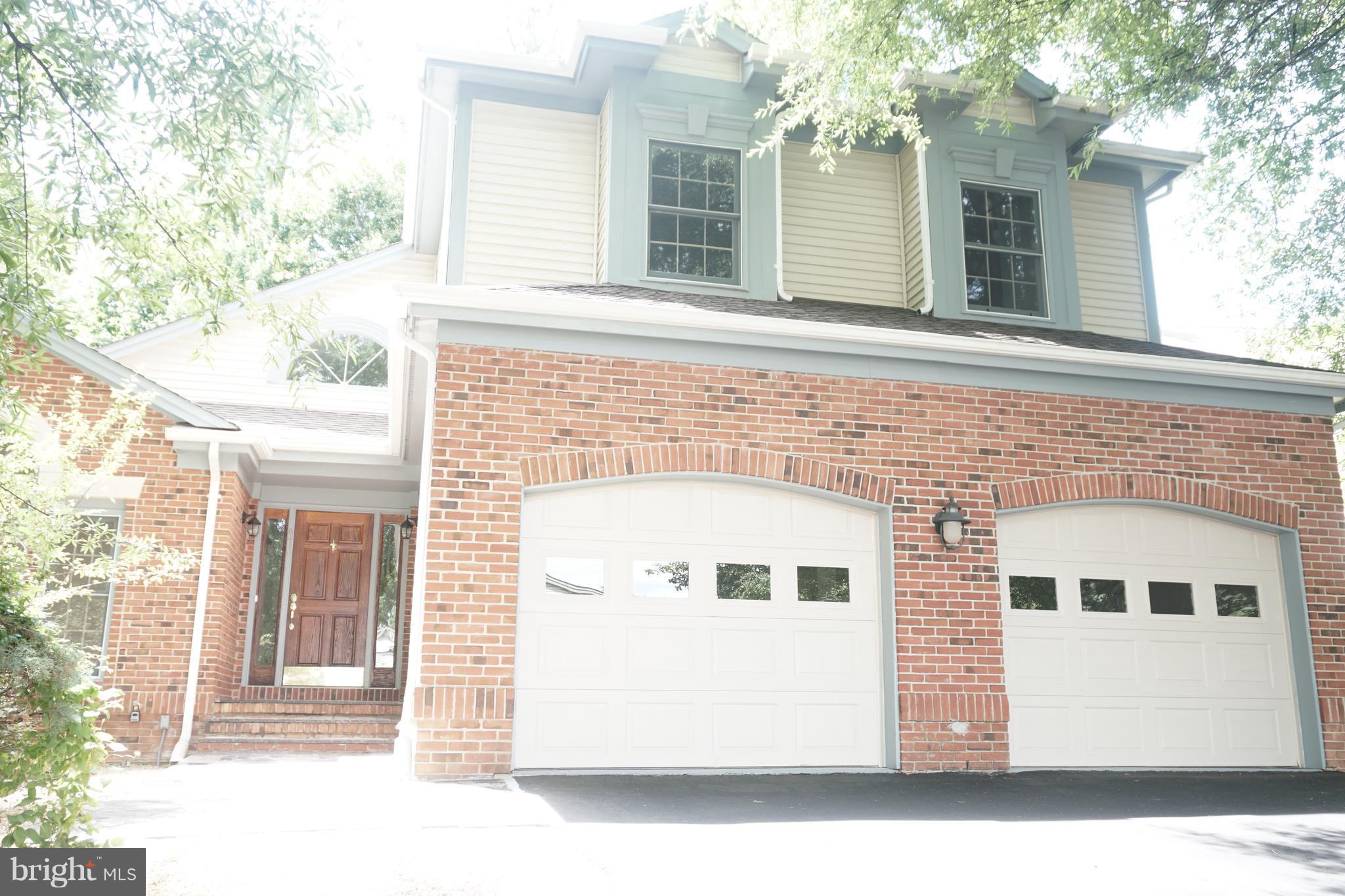 CROSSPOINTE - Residential