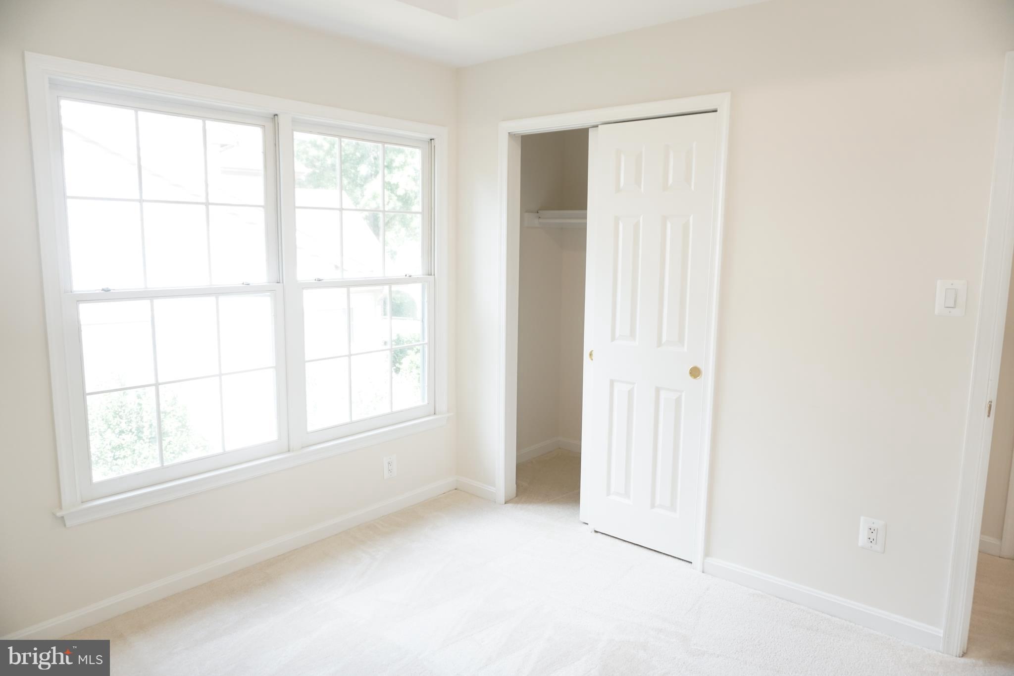 CROSSPOINTE - Residential