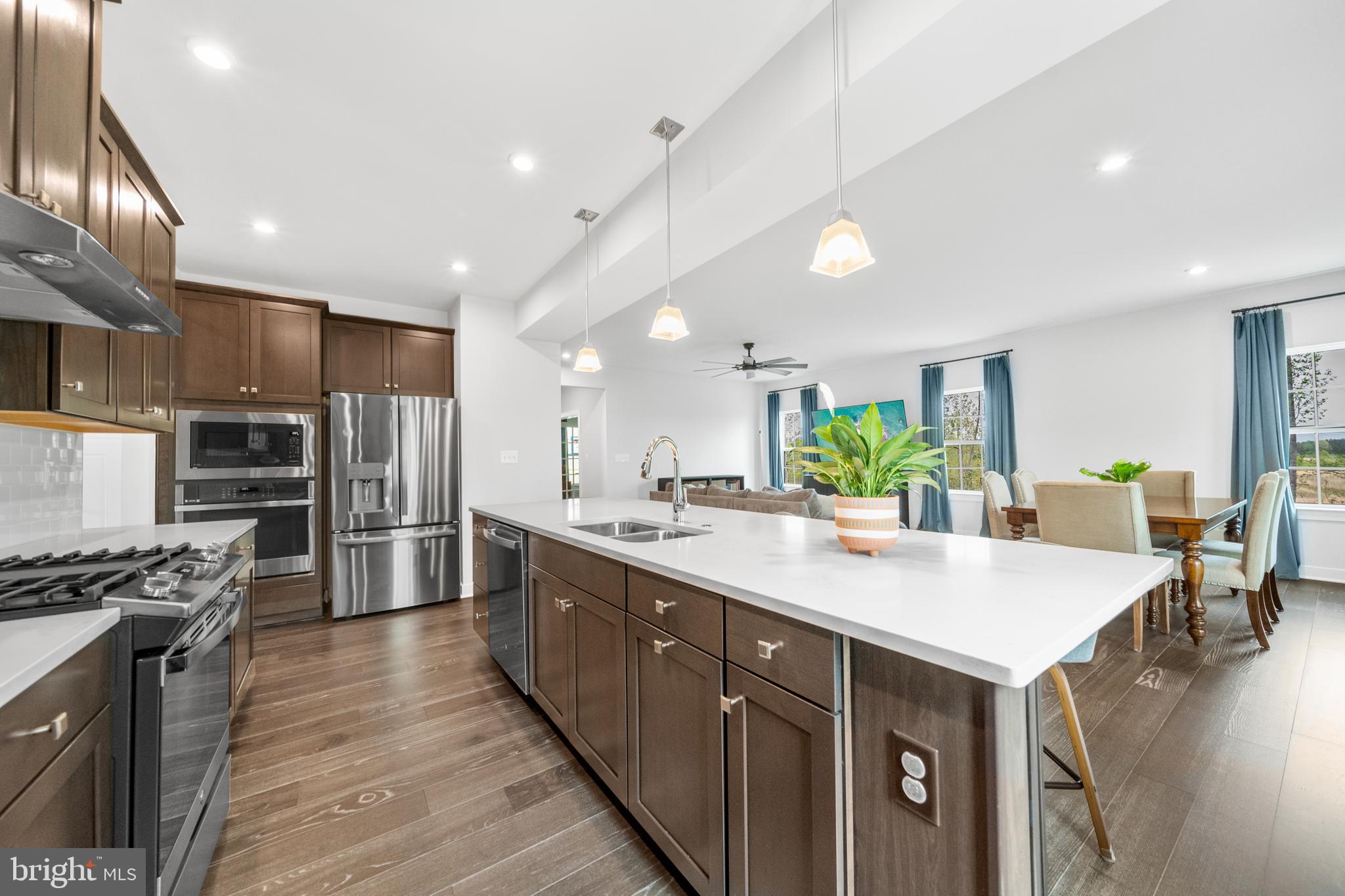 FAWN LAKE - Residential