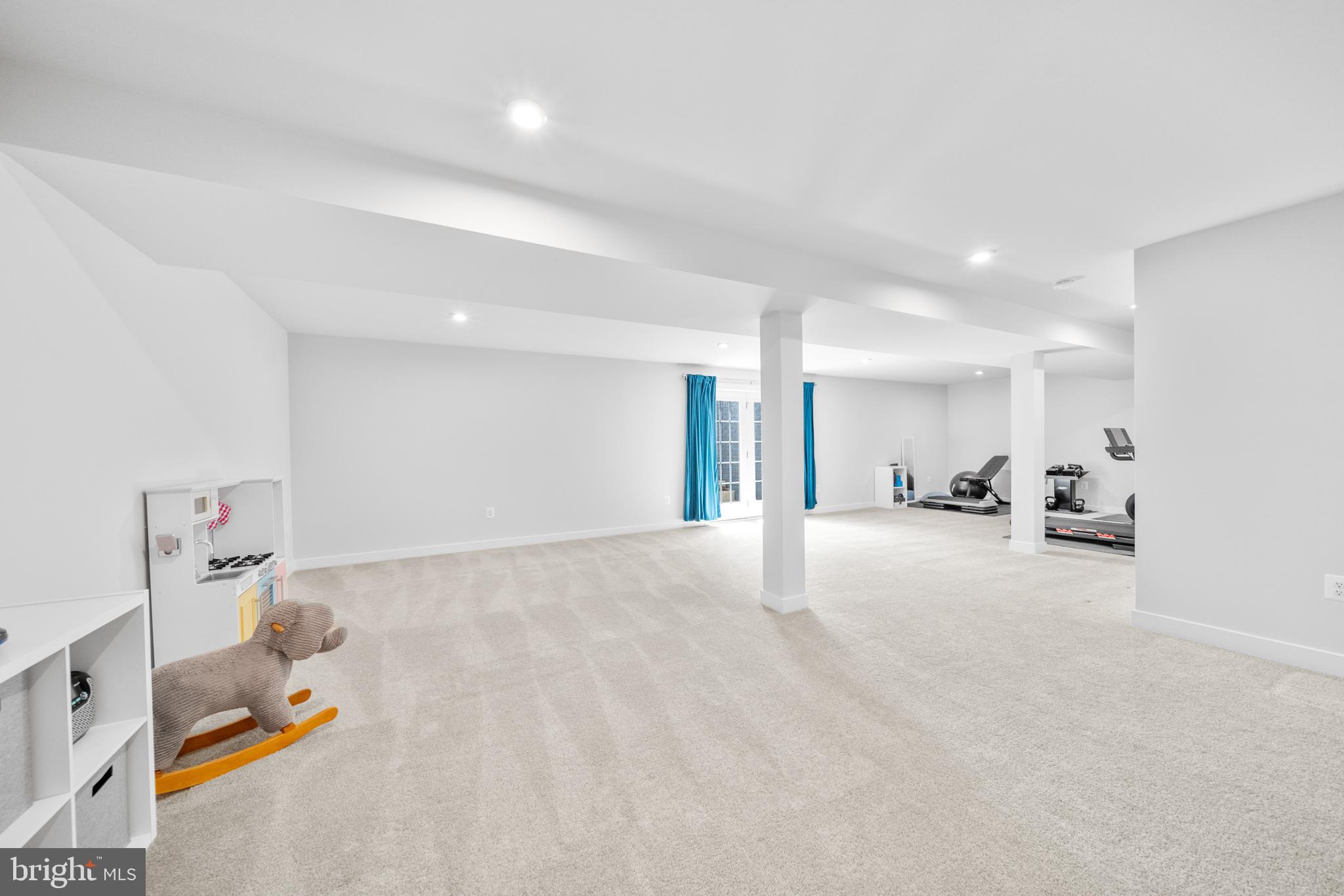 FAWN LAKE - Residential