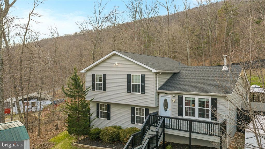 Photo of 109 Huron Trail, WINCHESTER, VA 22602 (MLS # VAFV2040570)