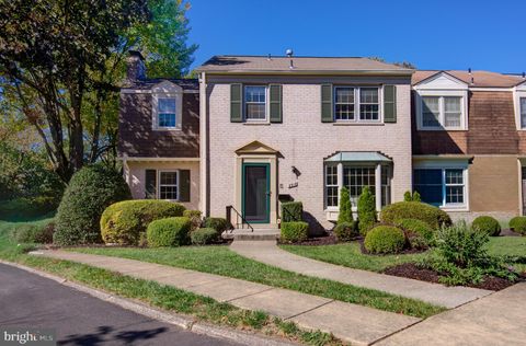 2318 WHEYSTONE COURT VIENNA VA 22182