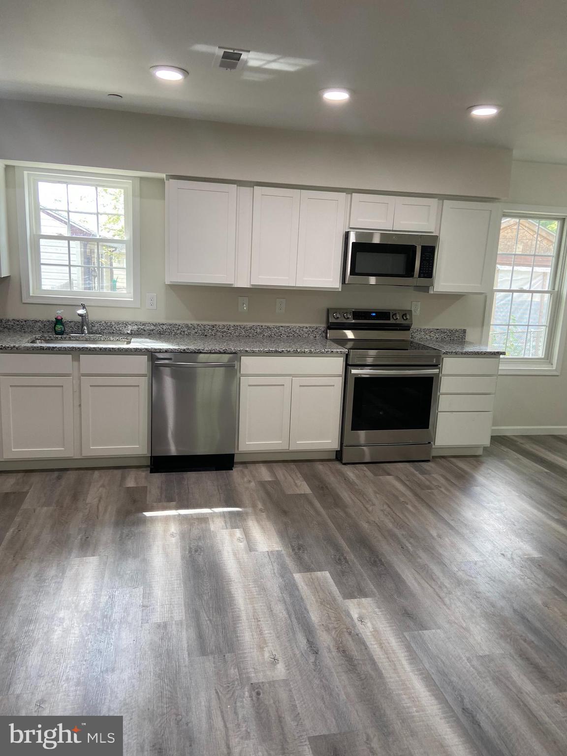 VICTORY VILLA - Residential Lease