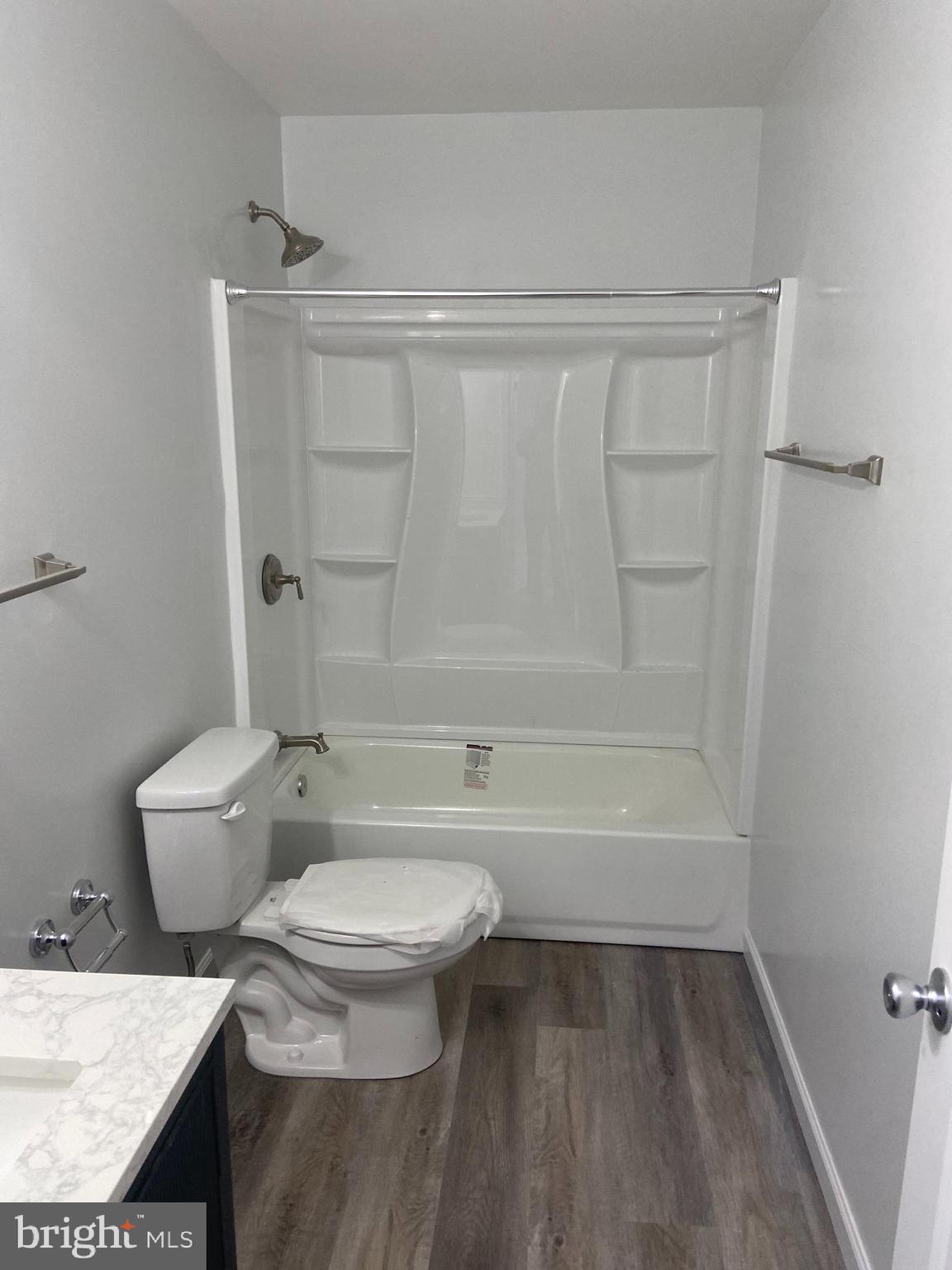 VICTORY VILLA - Residential Lease