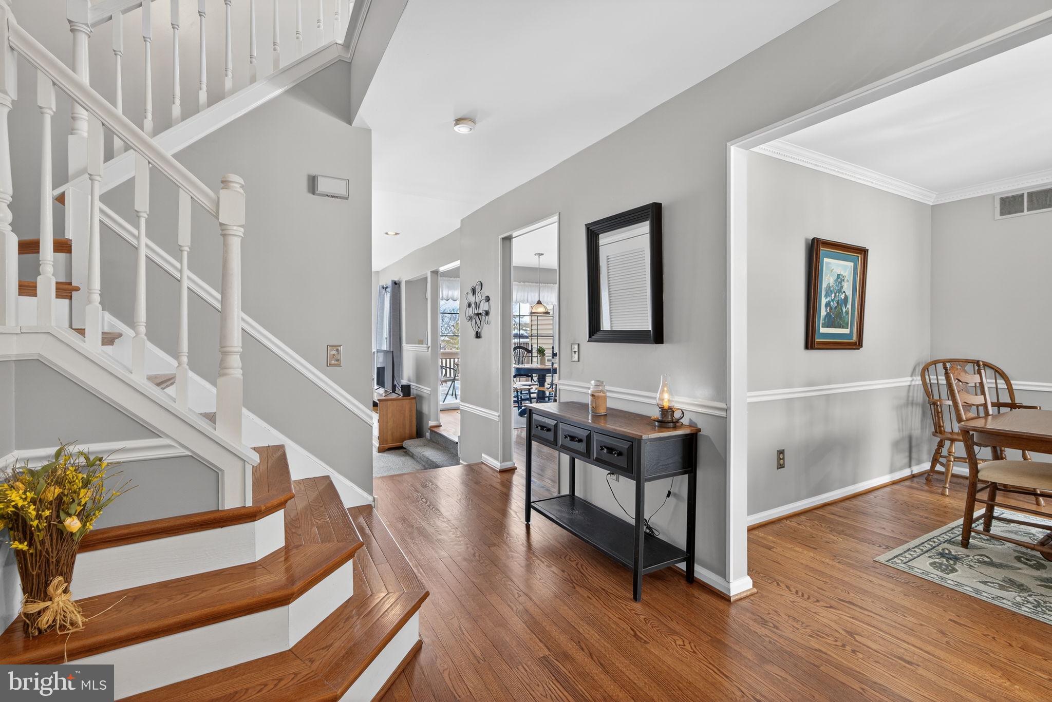 PINECREST - Residential