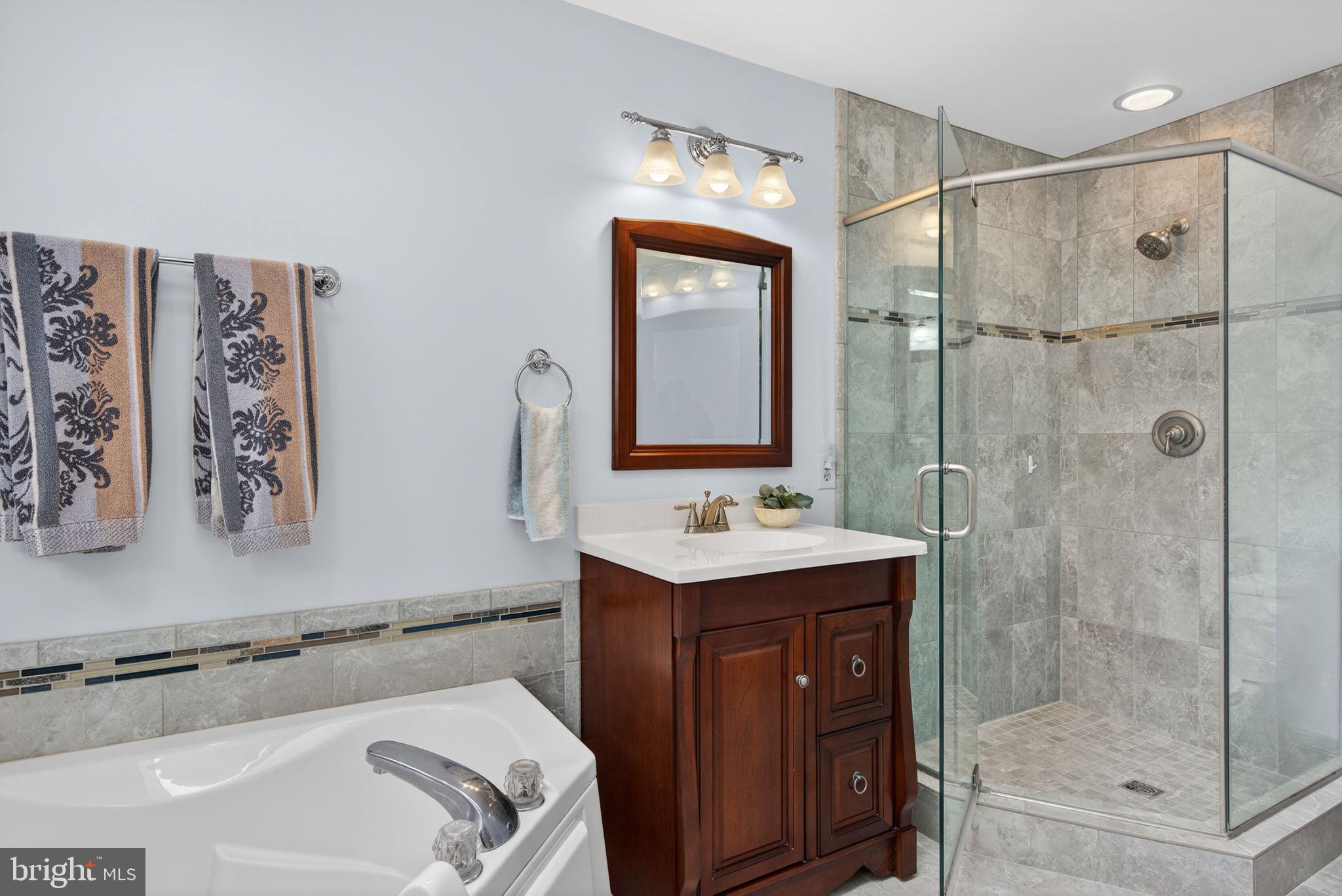 PINECREST - Residential