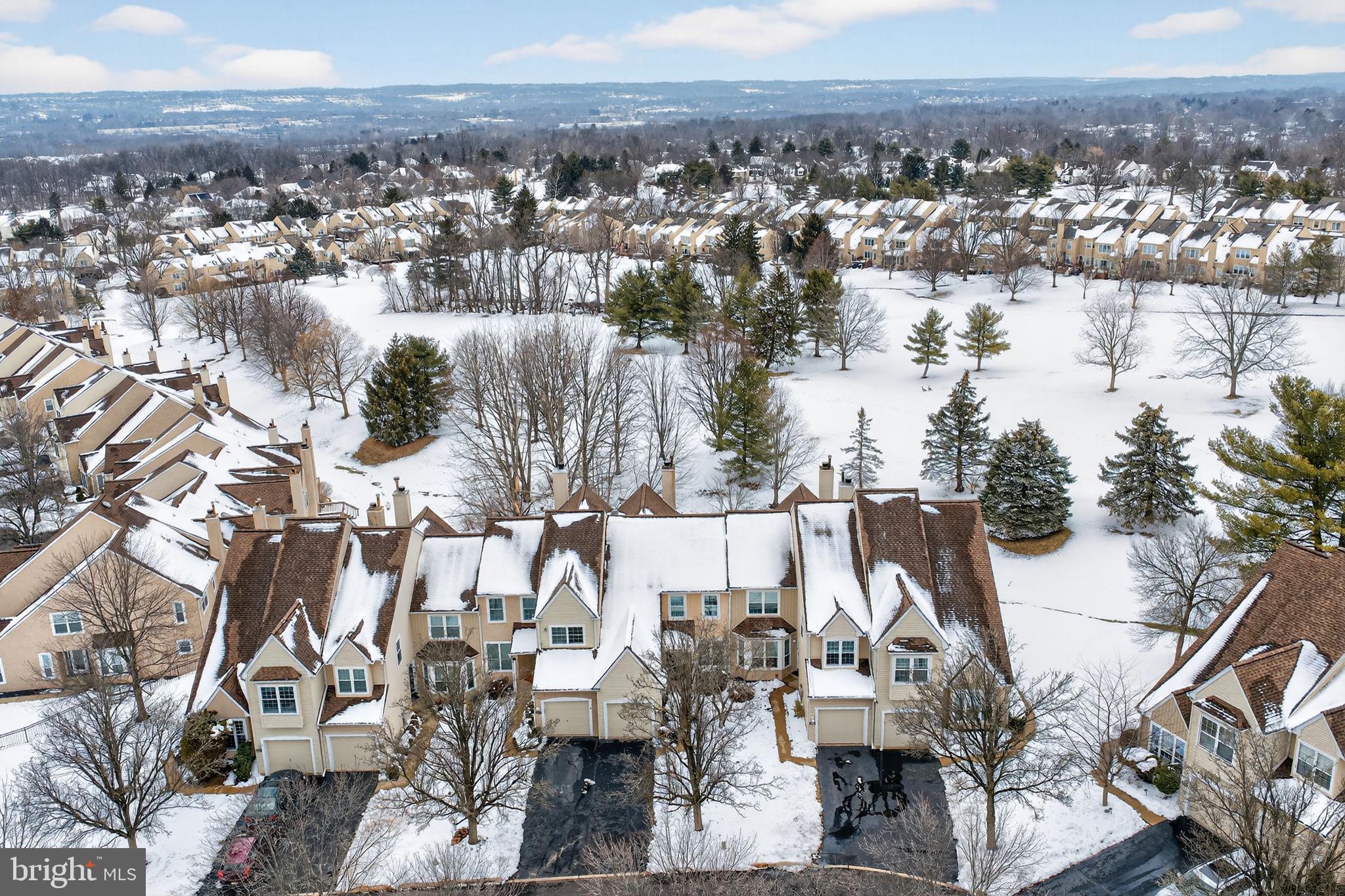 419 COUNTRY CLUB DRIVE